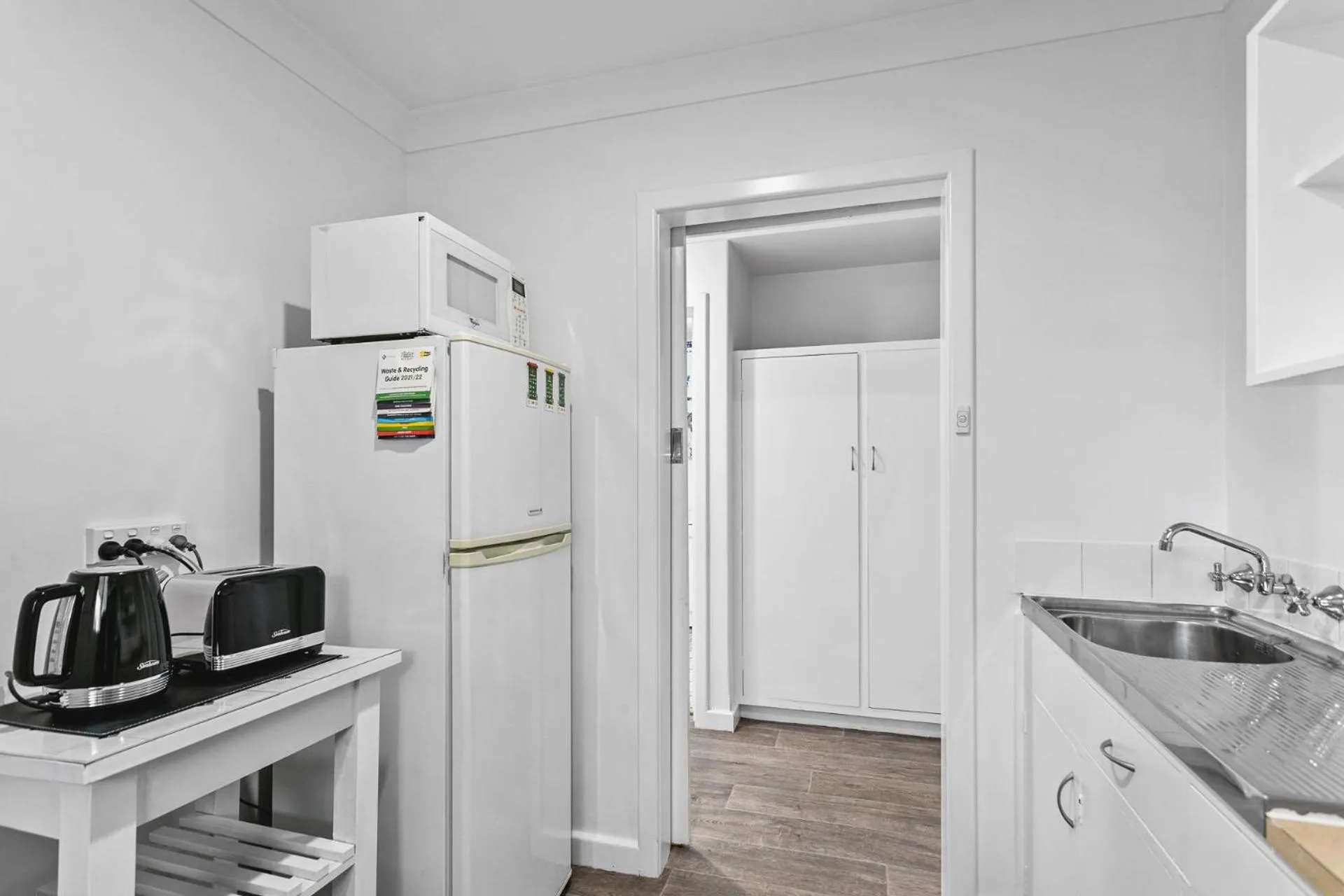 Malibu Apartments - Perth