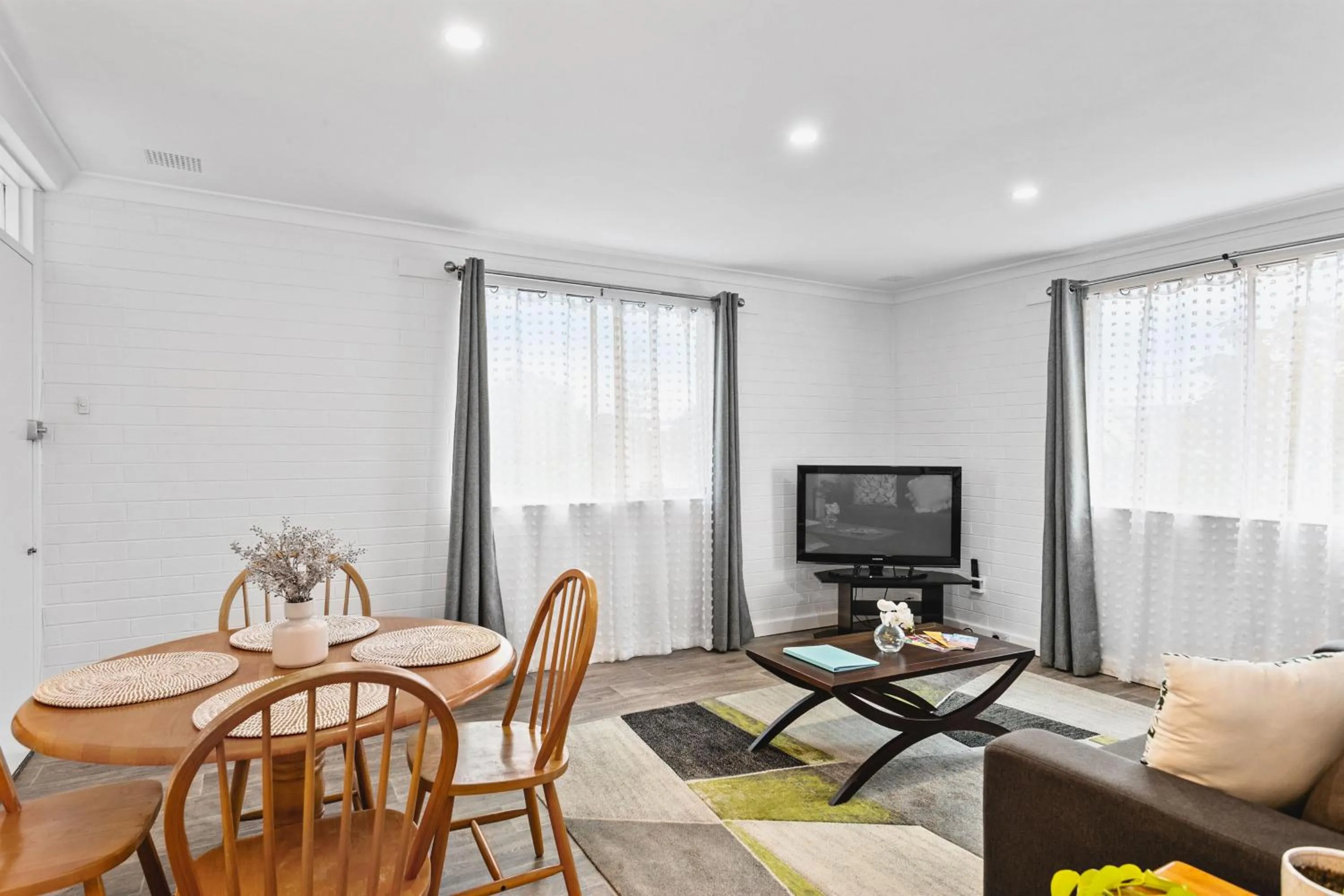 Malibu Apartments - Perth