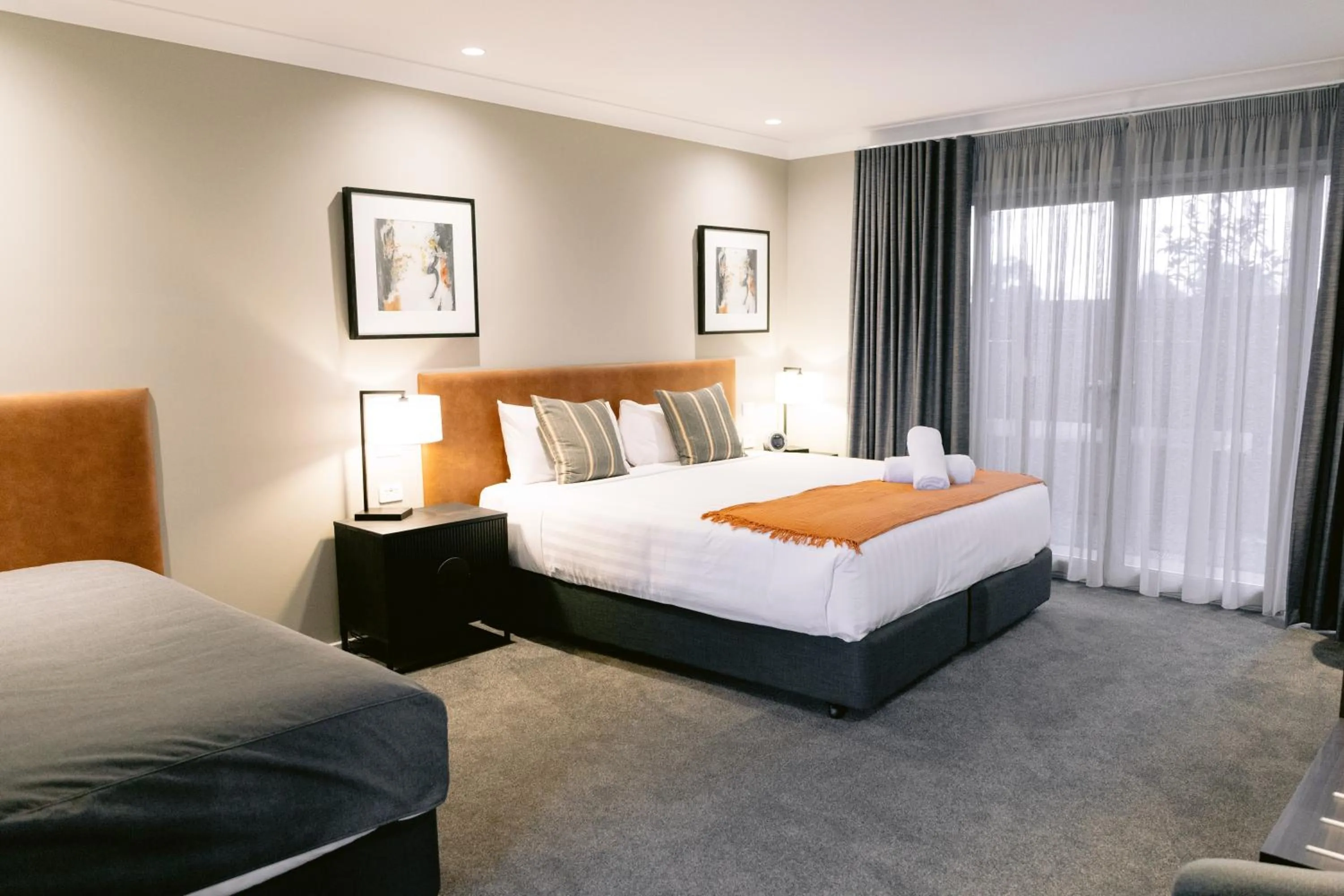 Bed in Wagga RSL Club Motel