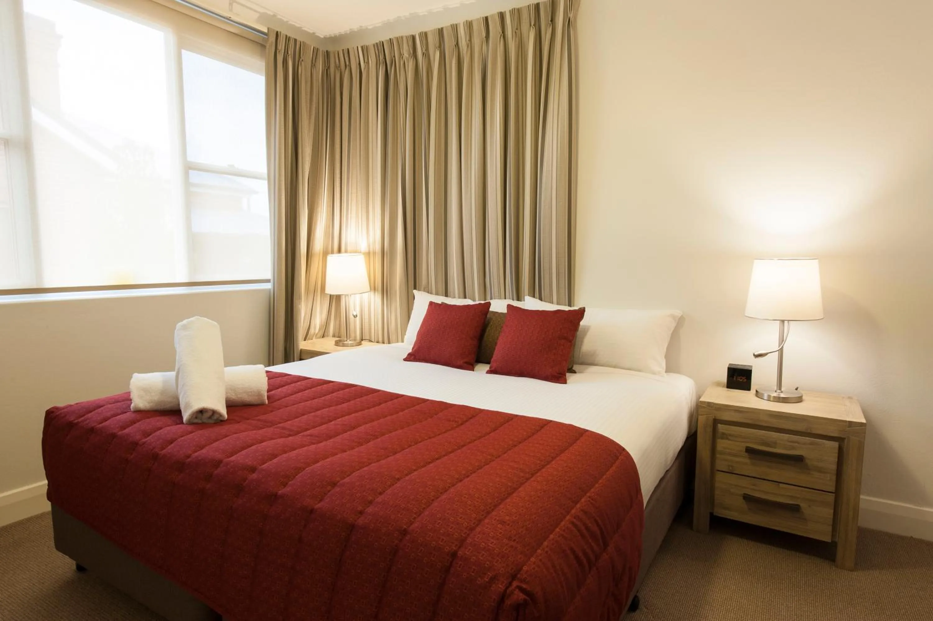 Bed in Wagga RSL Club Motel