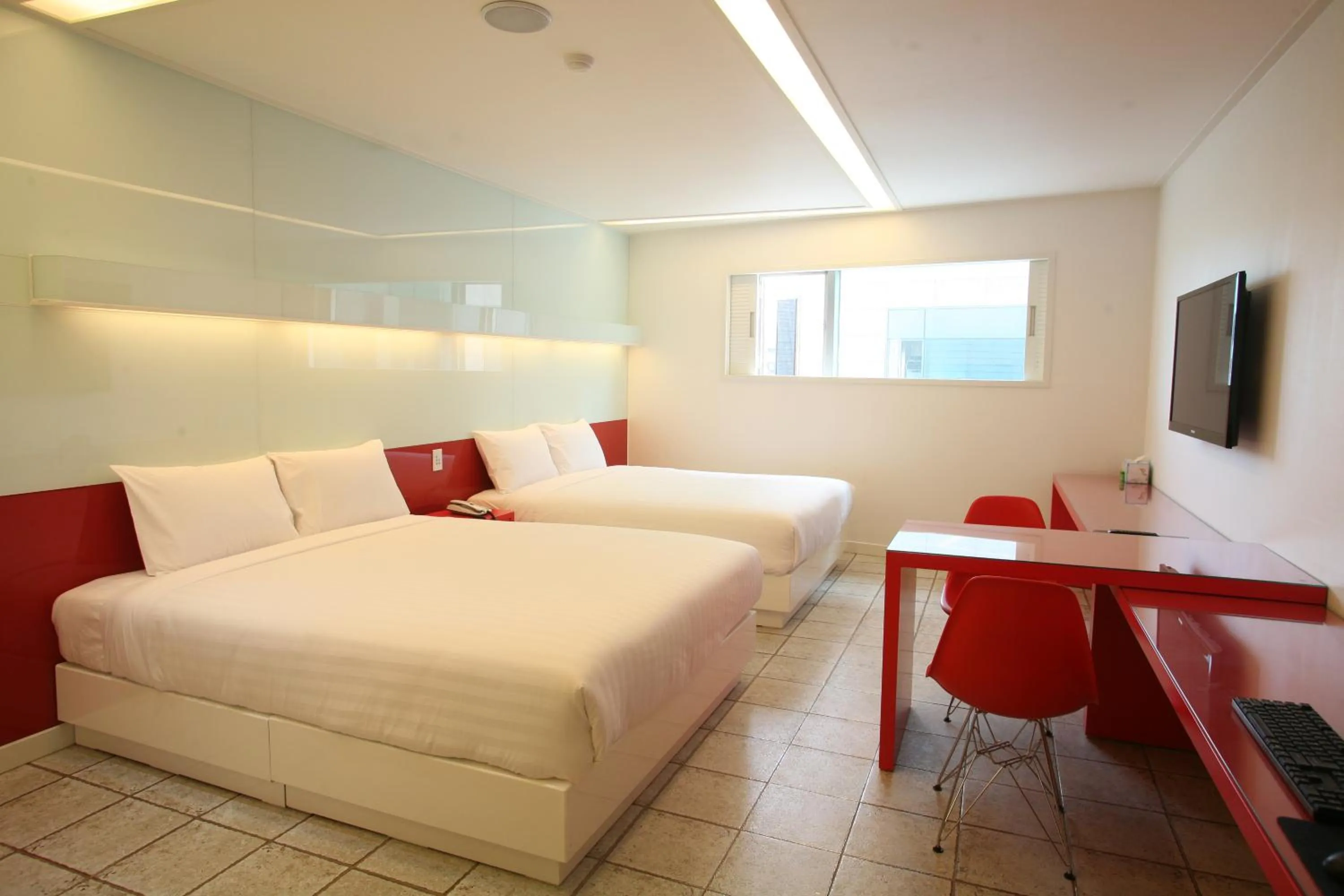 Bed in Incheon Airport Hotel Zeumes