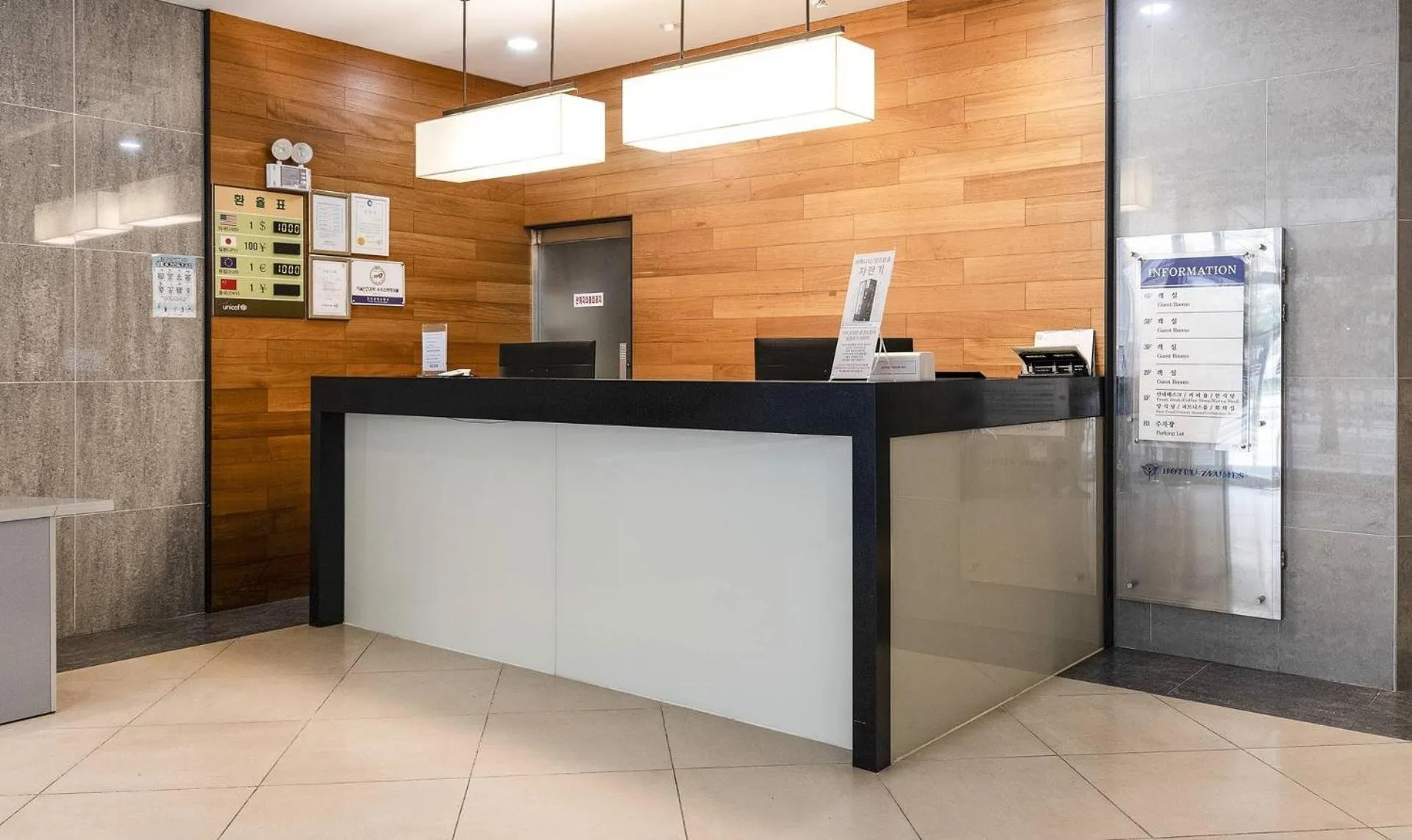 Incheon Airport Hotel Zeumes