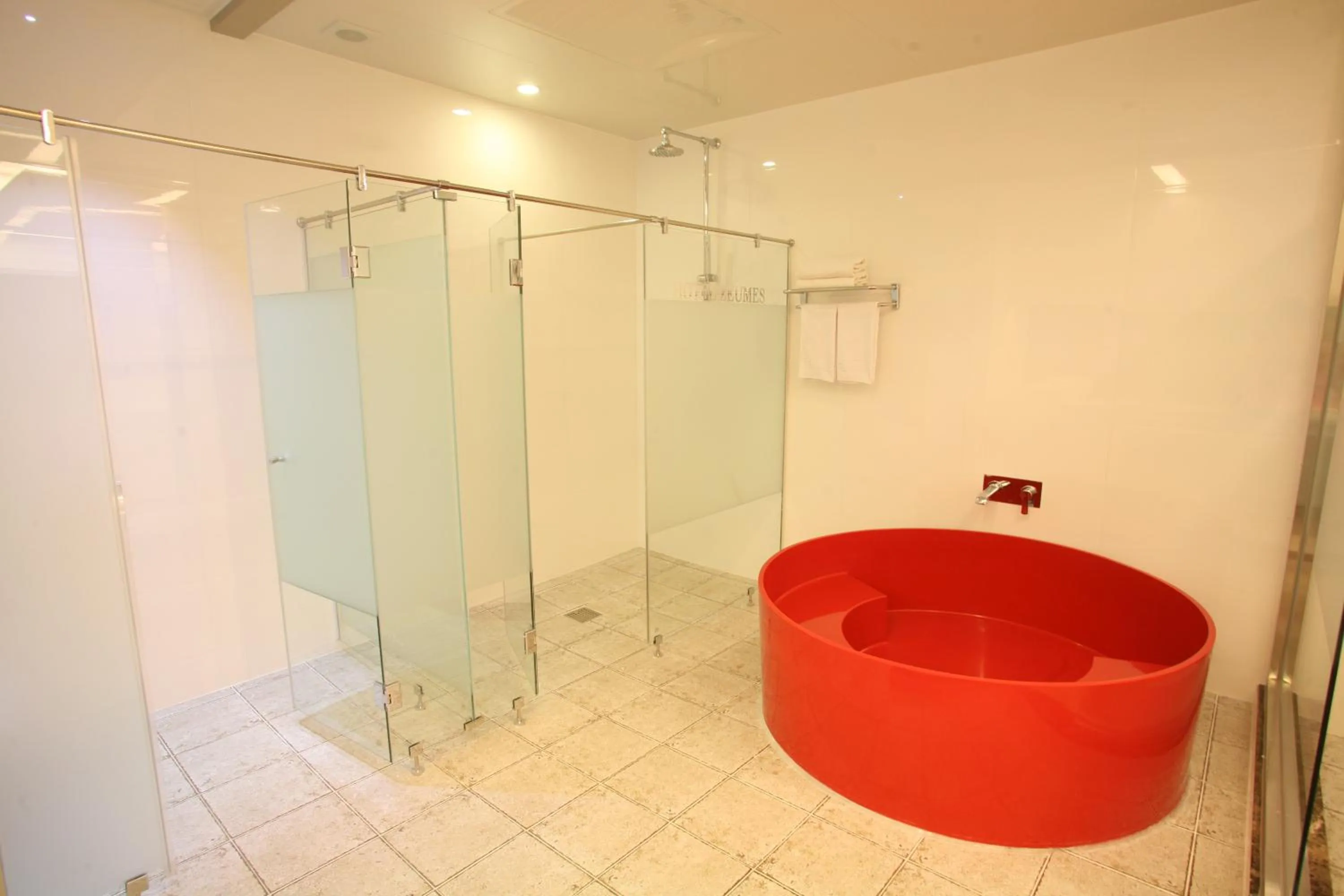 Shower in Incheon Airport Hotel Zeumes