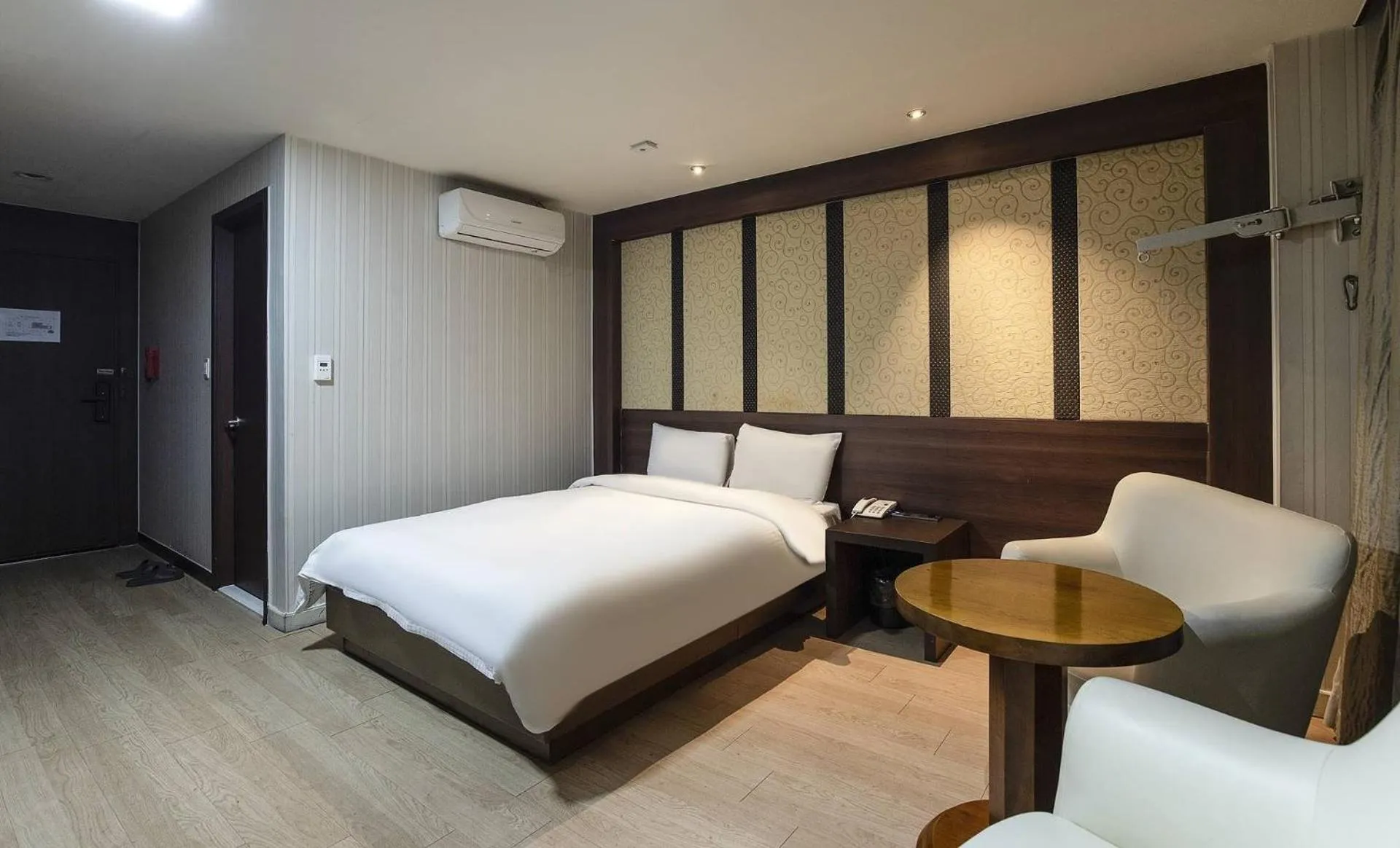 Bed in Incheon Airport Hotel Zeumes