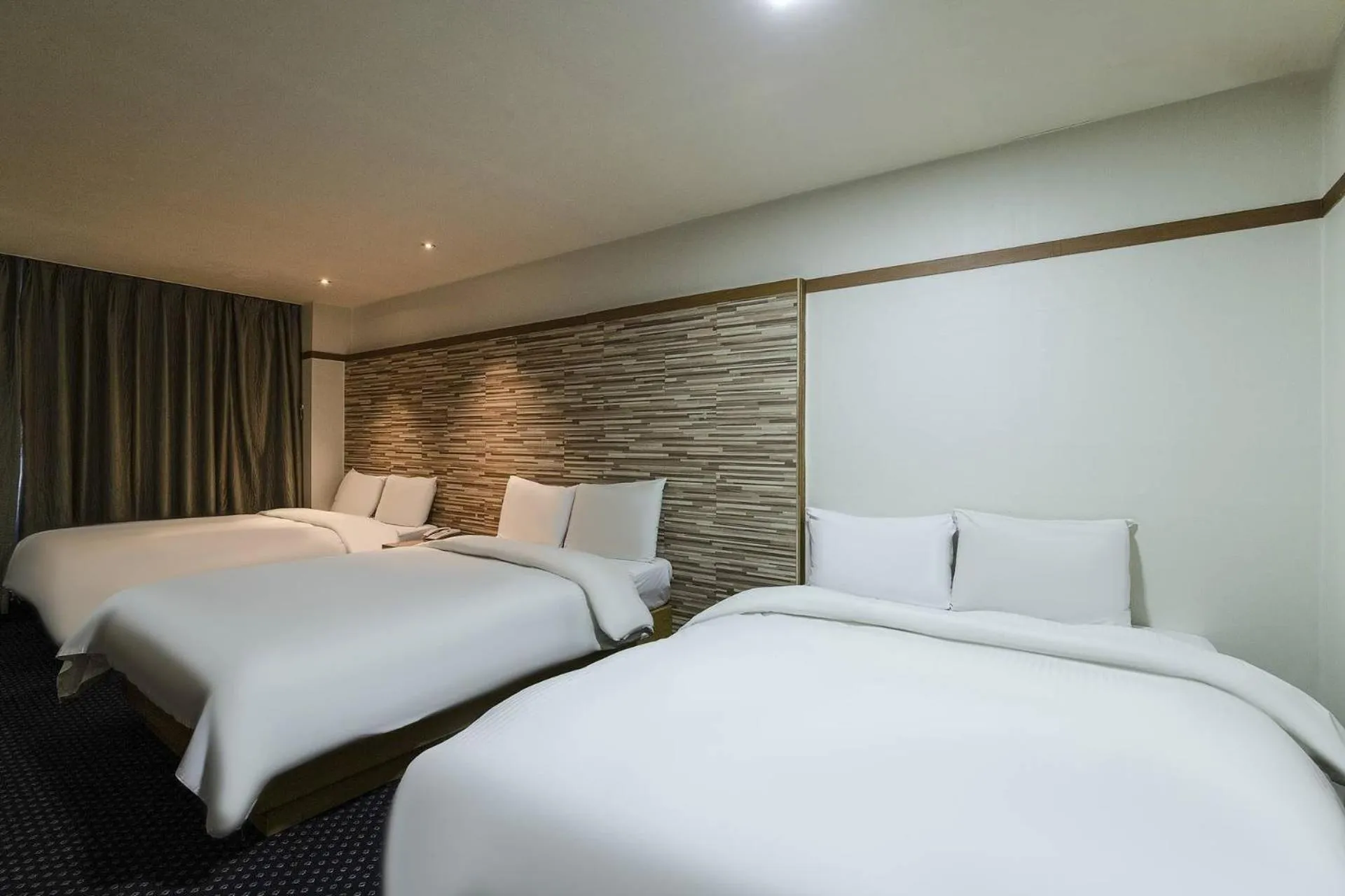 Bed in Incheon Airport Hotel Zeumes