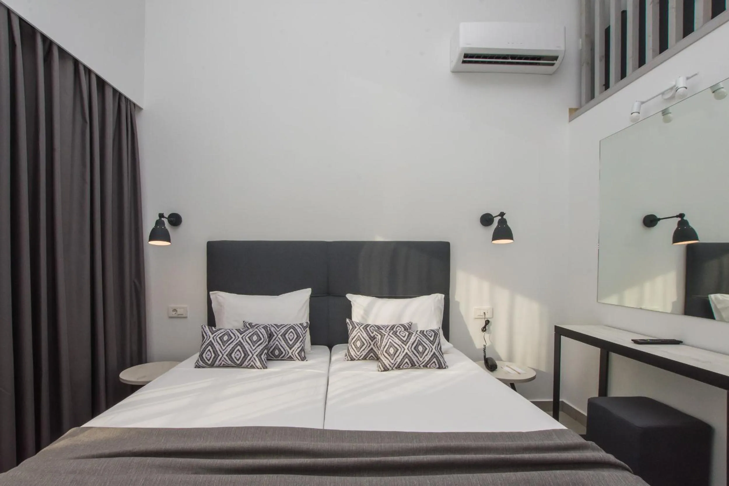 Photo of the whole room, Bed in Golden Coast Beachfront Resort