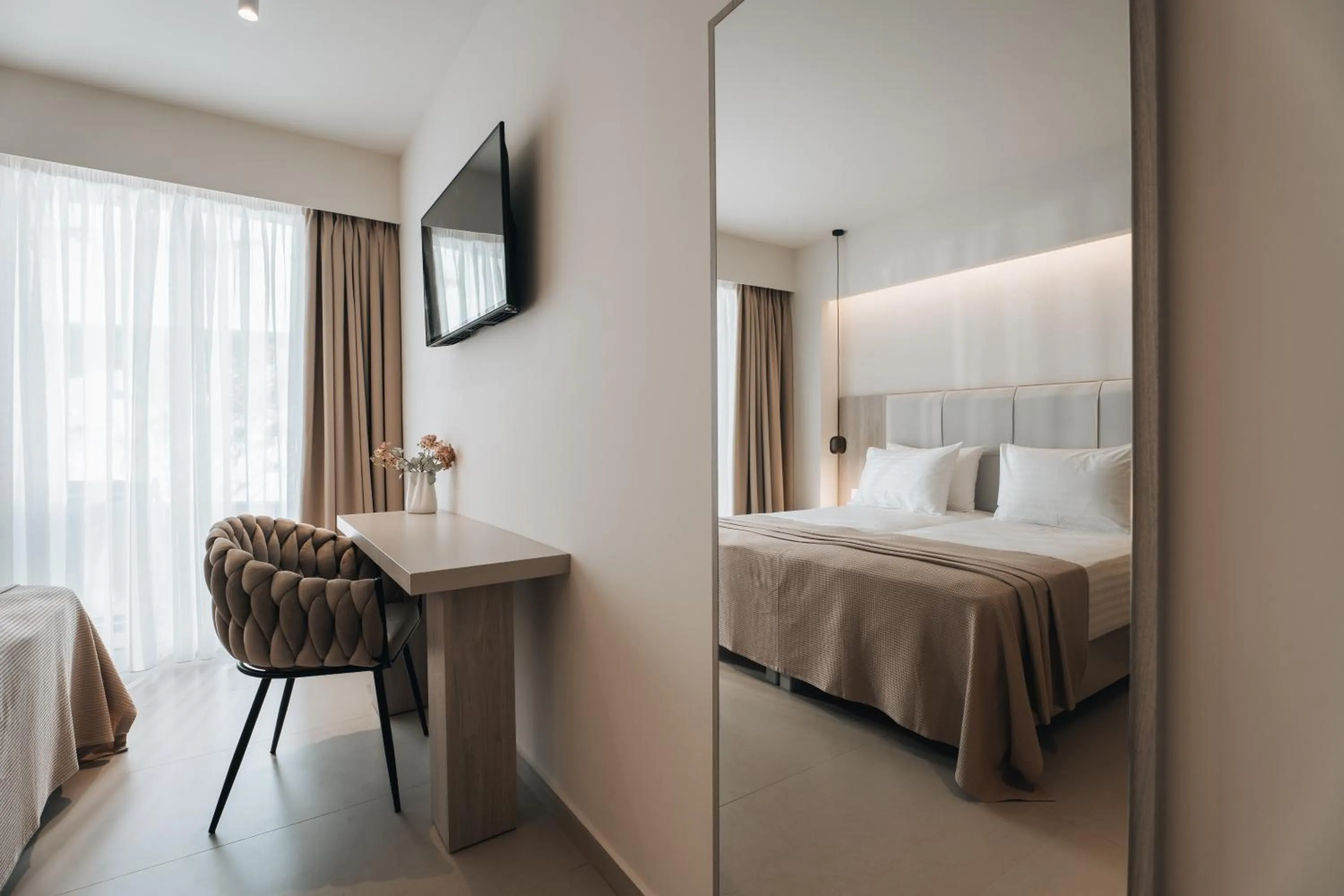 Photo of the whole room, Bed in Golden Coast Beachfront Resort