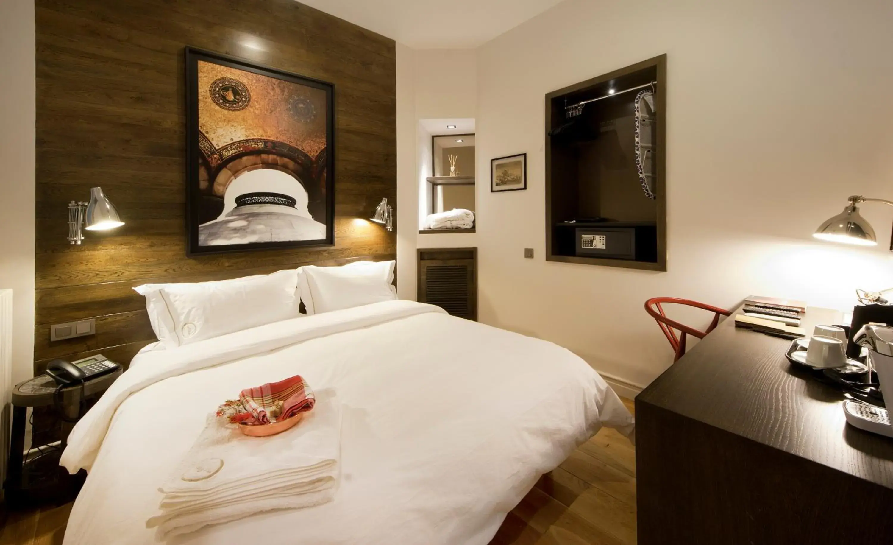 Economy Double Room in Urban Suites Economy Double Room in Urban Suites