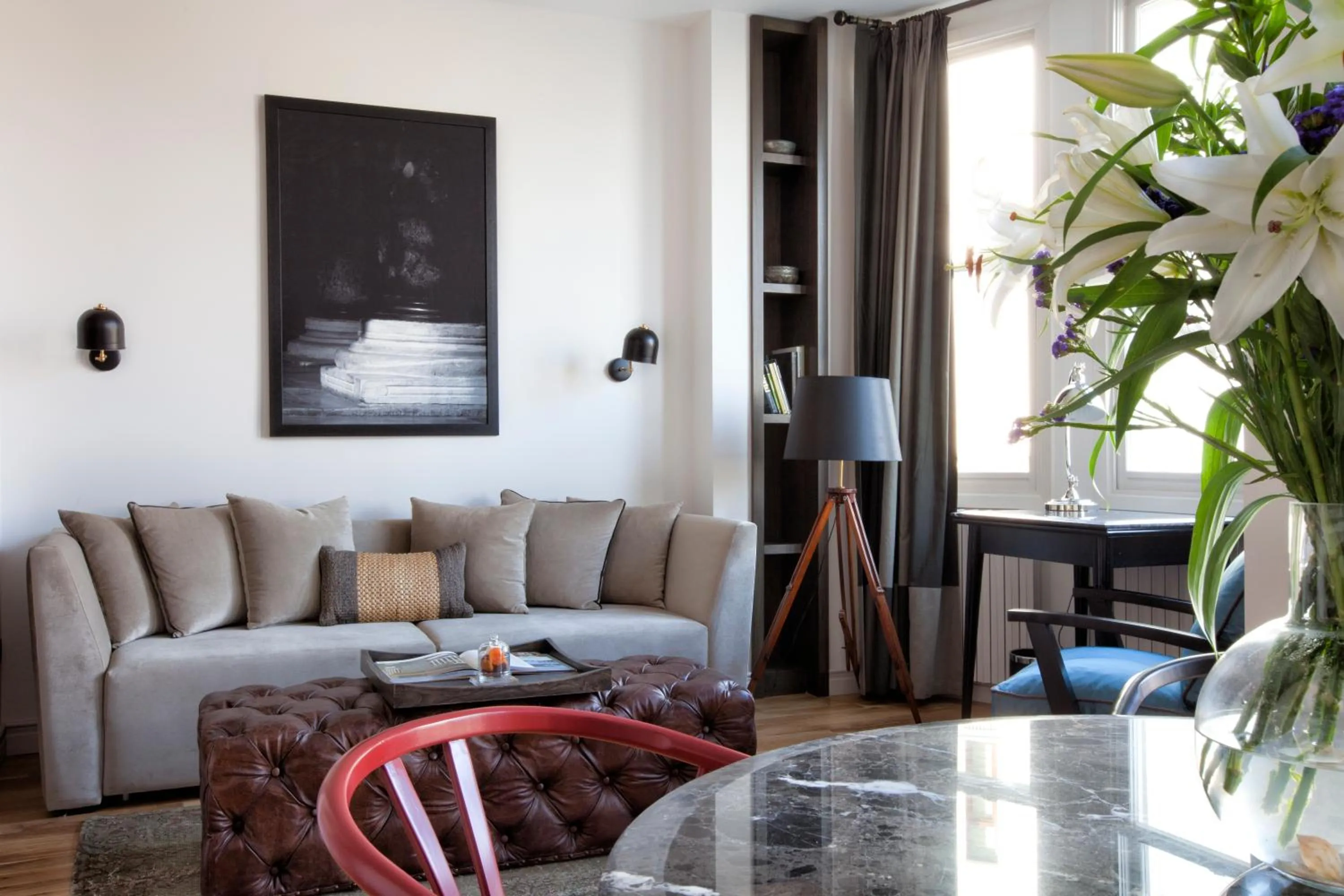 Seating area in Urban Suites