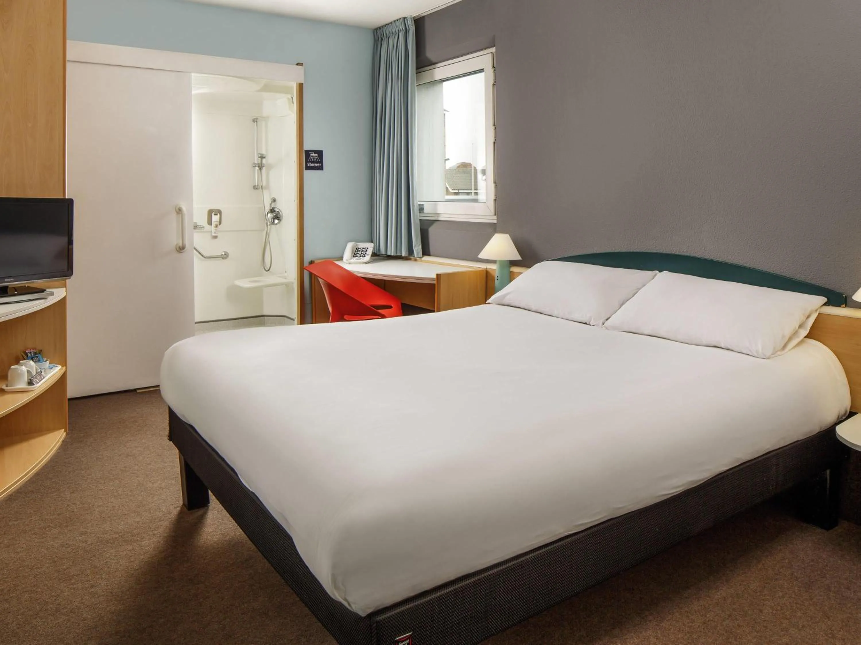 Bedroom, Bed in ibis Hull City Centre