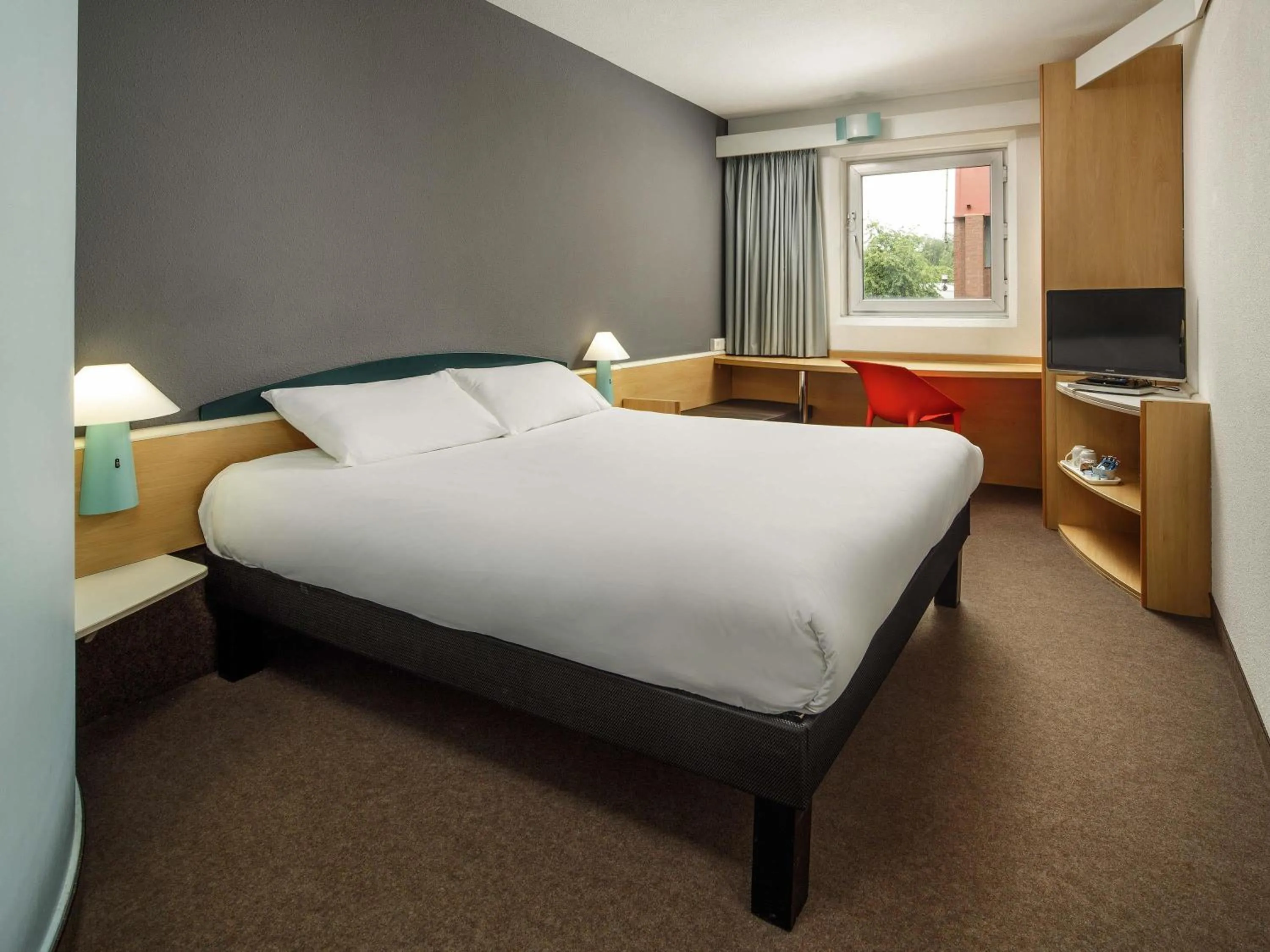 Bedroom, Bed in ibis Hull City Centre
