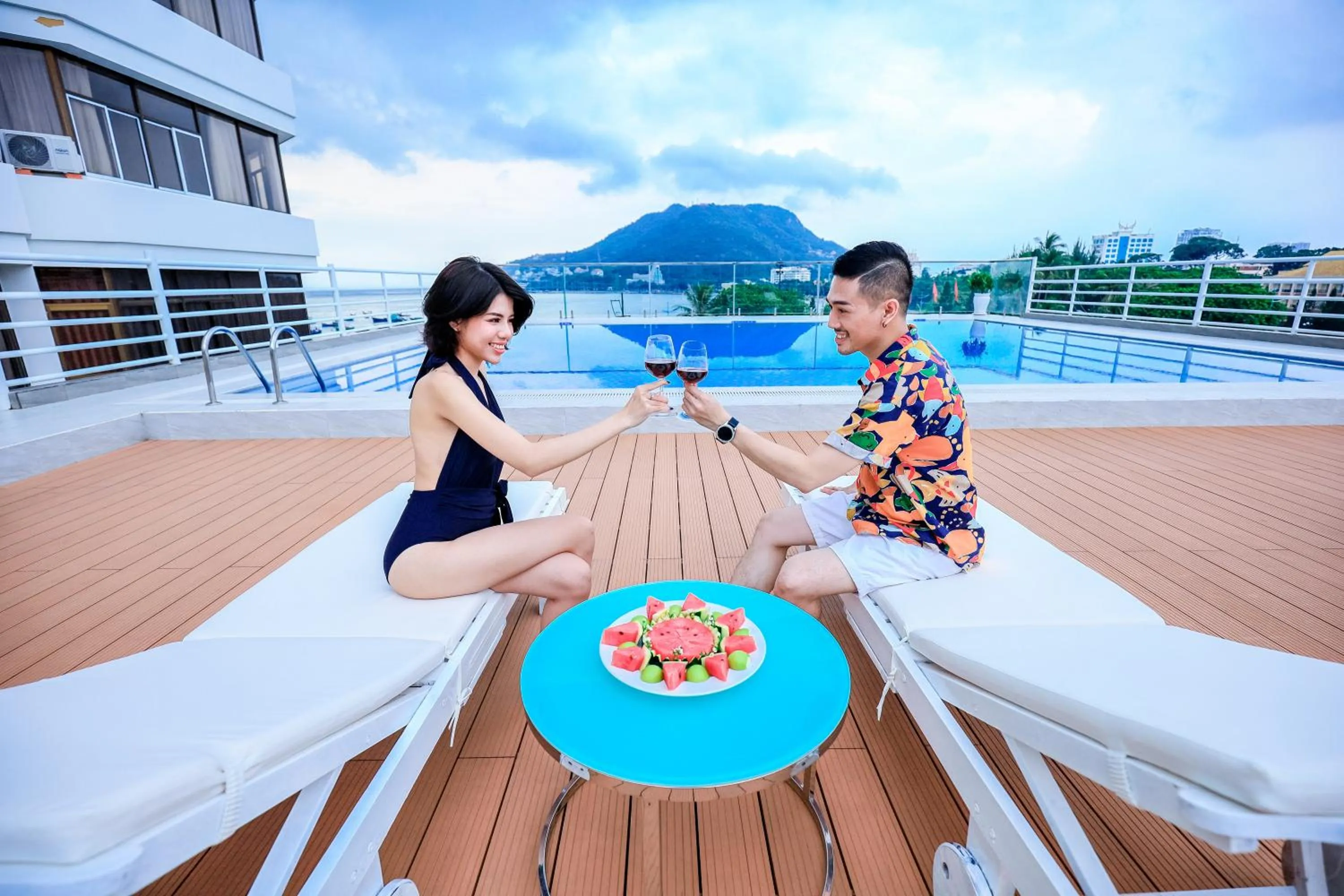 Swimming pool in Vung Tau P&T Hotel