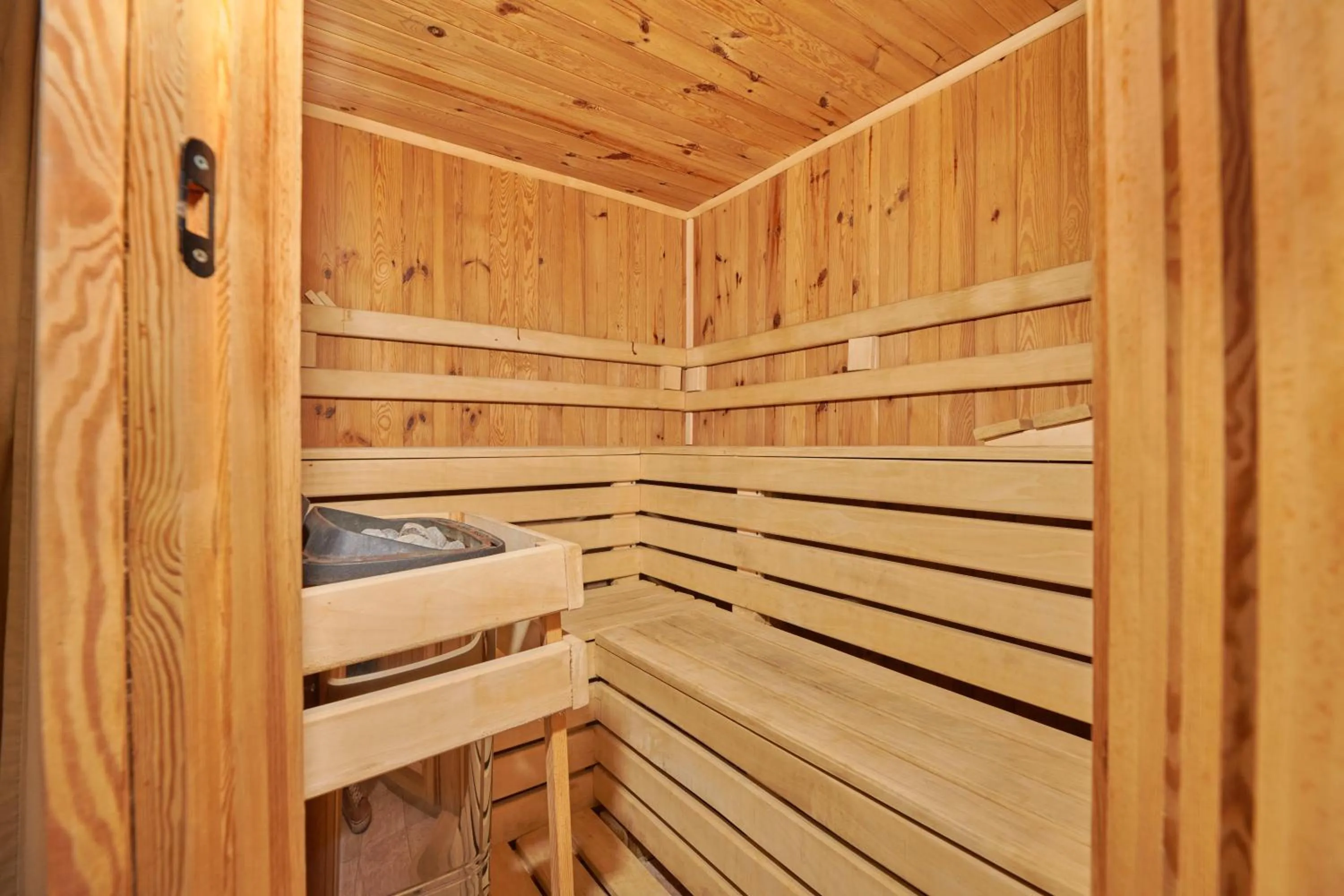 Sauna in Park Inn Resort przy jeziorze - sauna i duży parking - pieski mile widziane