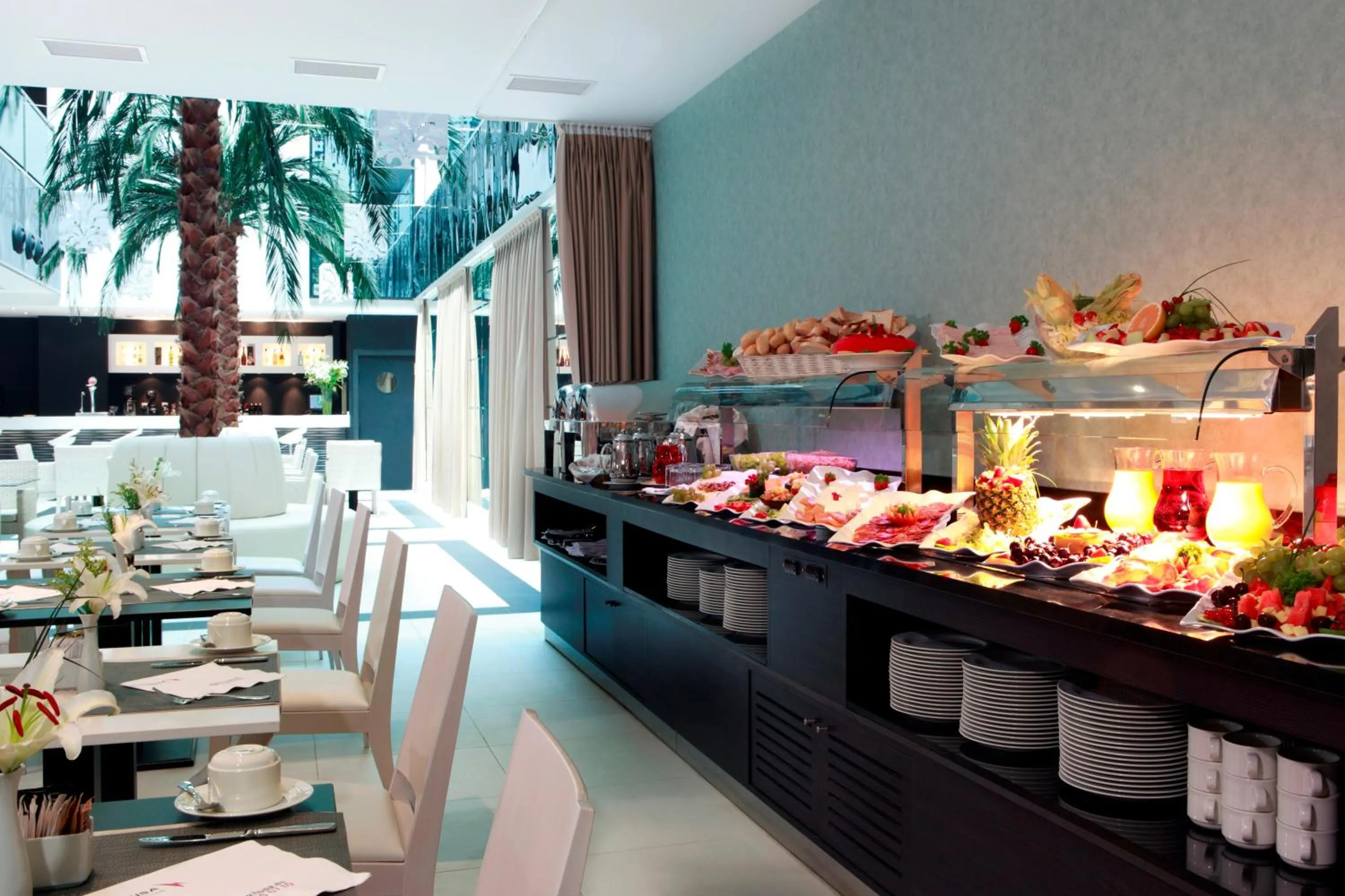 Breakfast in Hotel Nuevo Boston