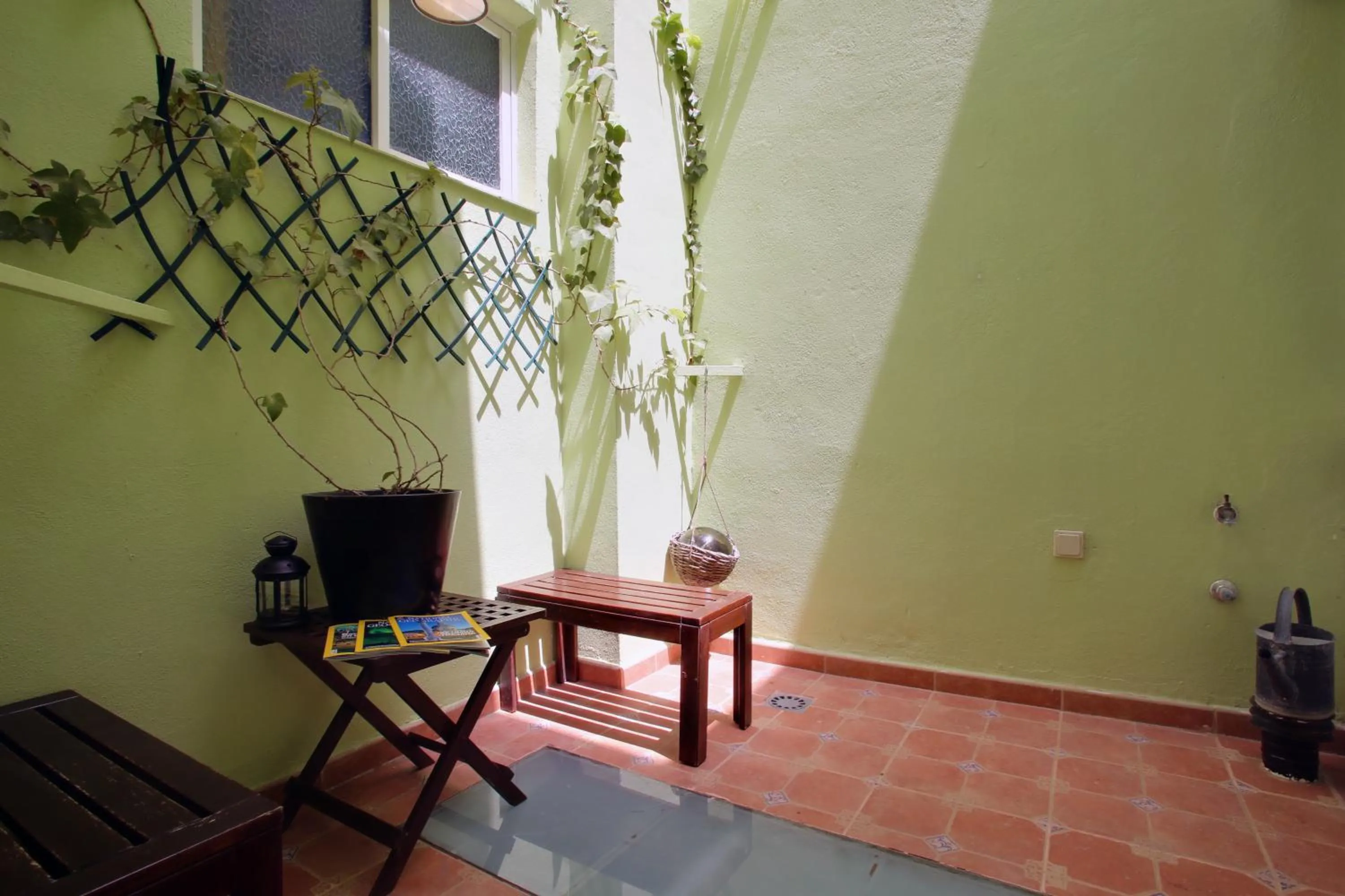 Balcony/Terrace in Málaga Lodge Guesthouse