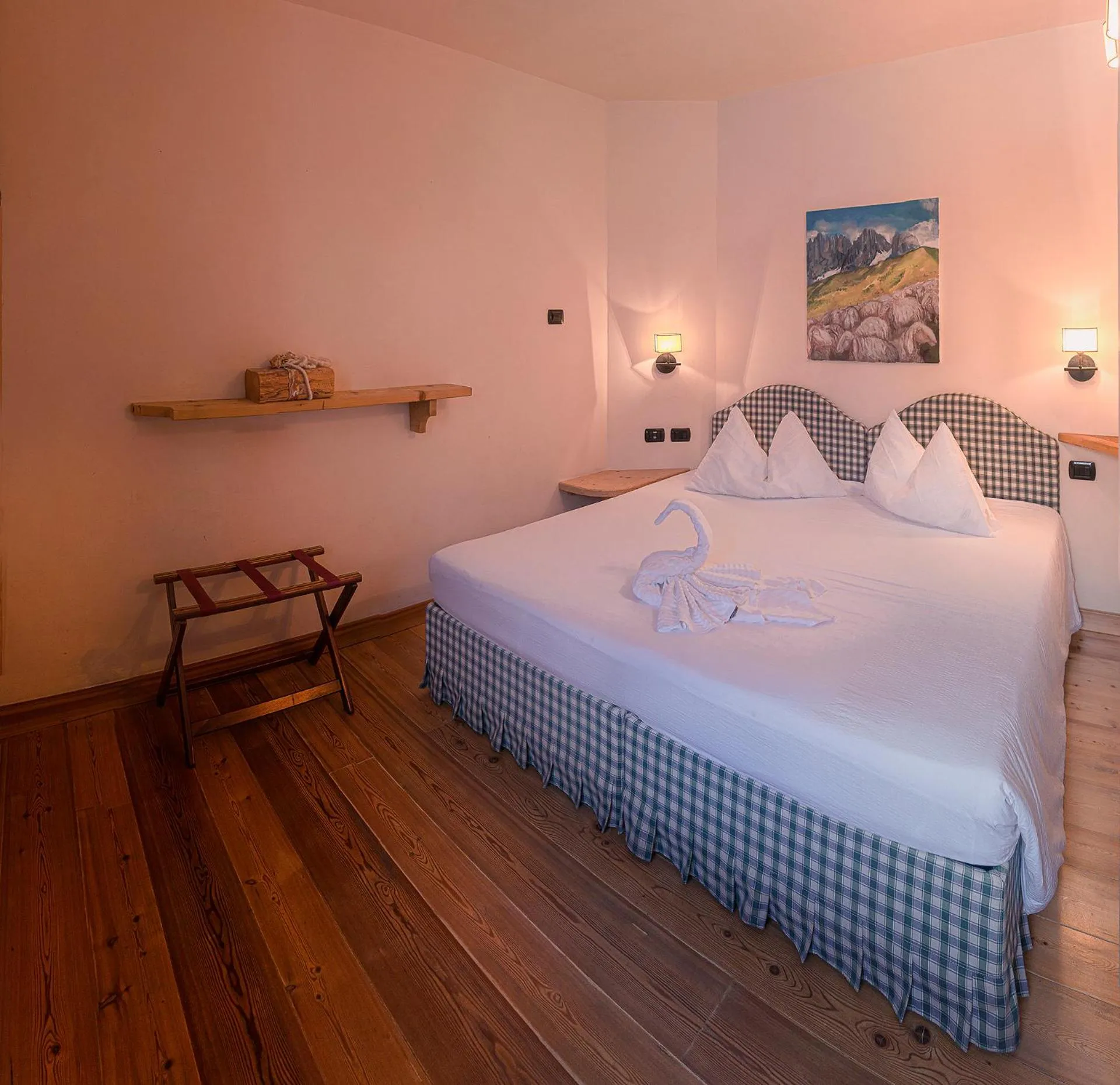 Photo of the whole room, Bed in Castel Madonna