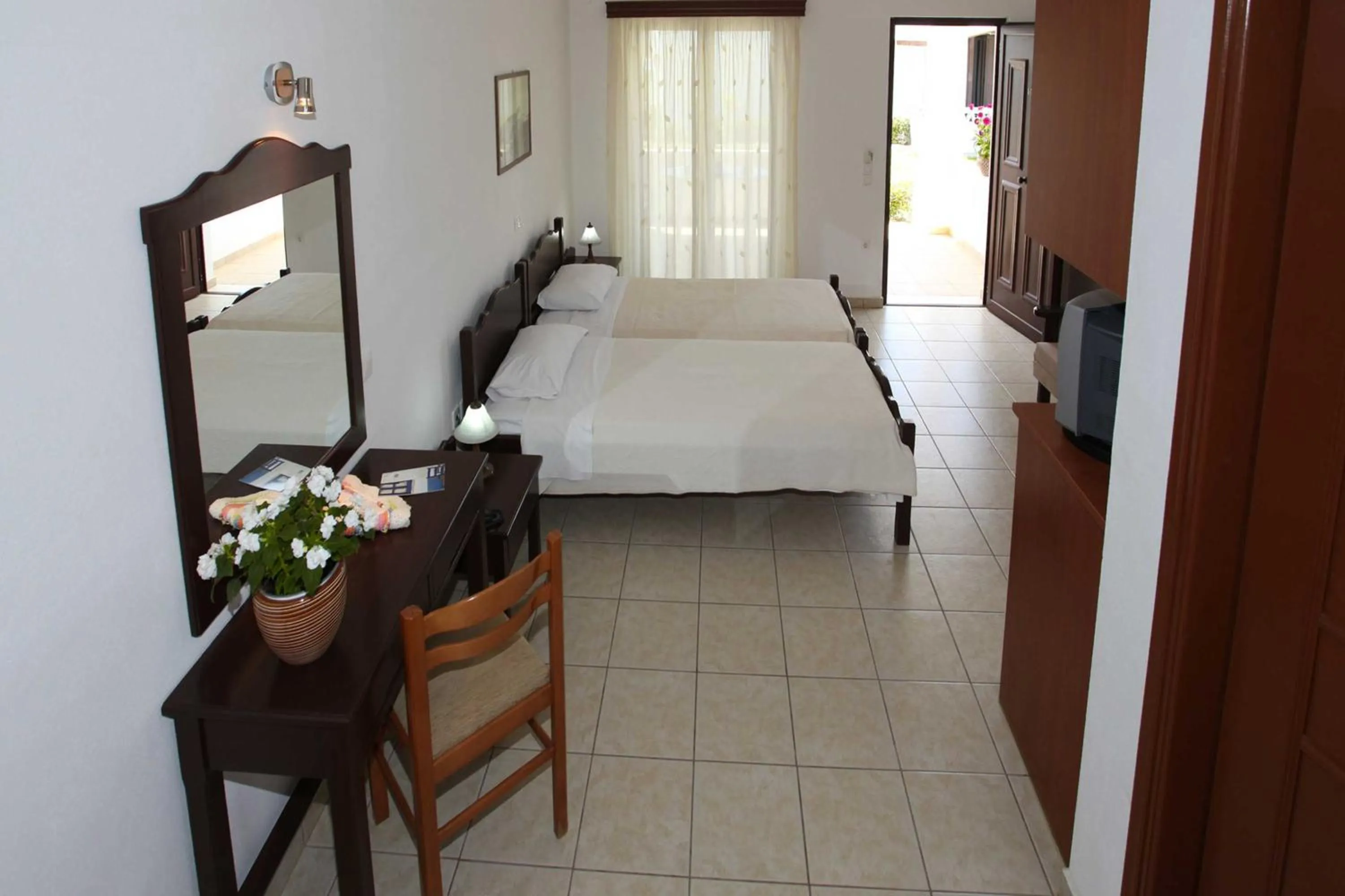 Day, Bed in Hotel Melikari