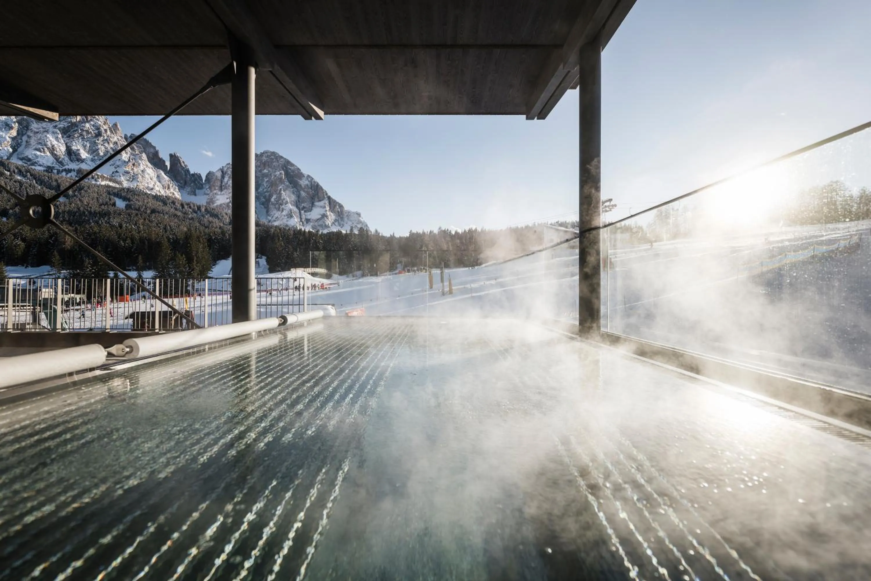 Swimming pool in Cendevaves Alpine Silence