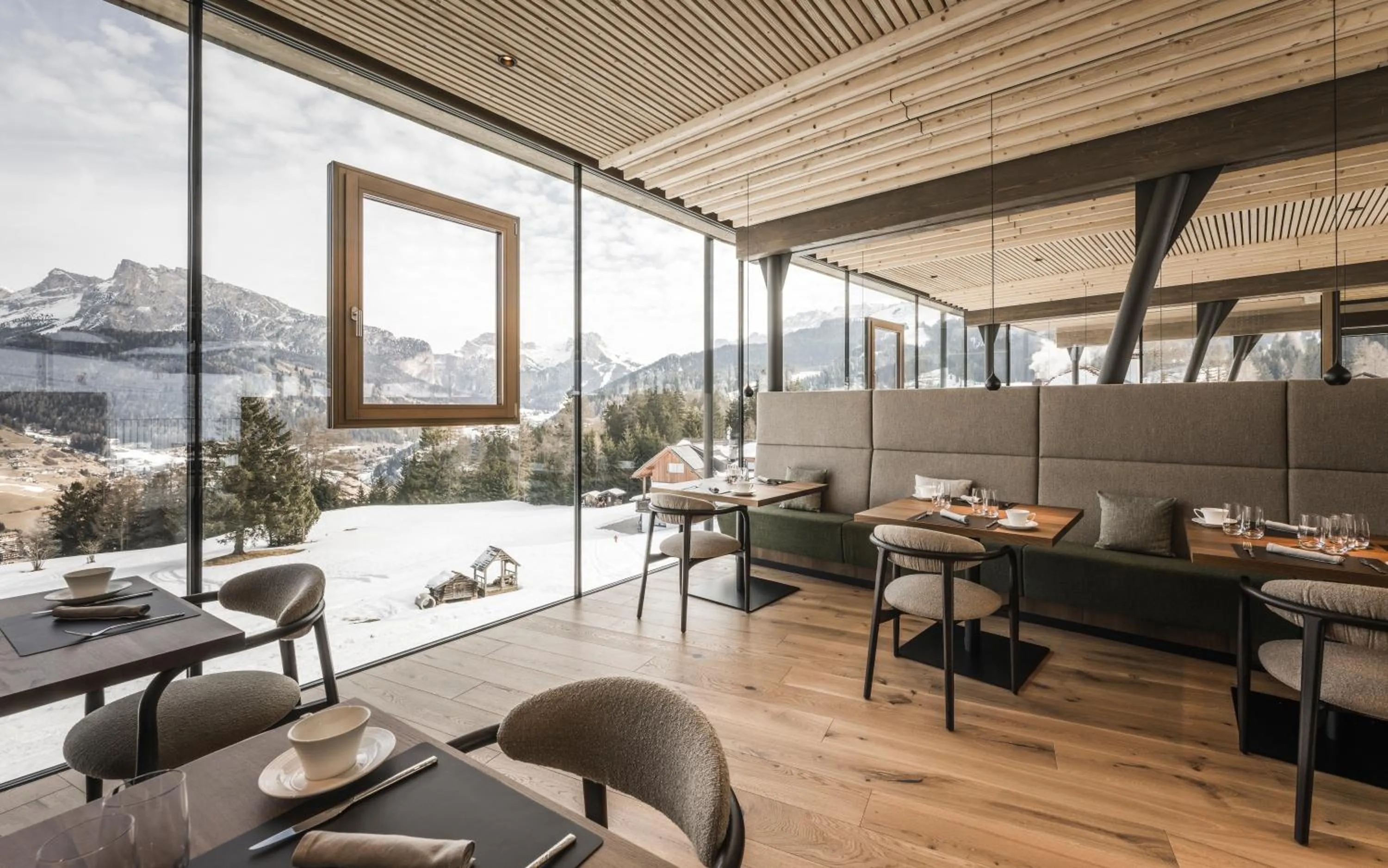 Breakfast in Cendevaves Alpine Silence