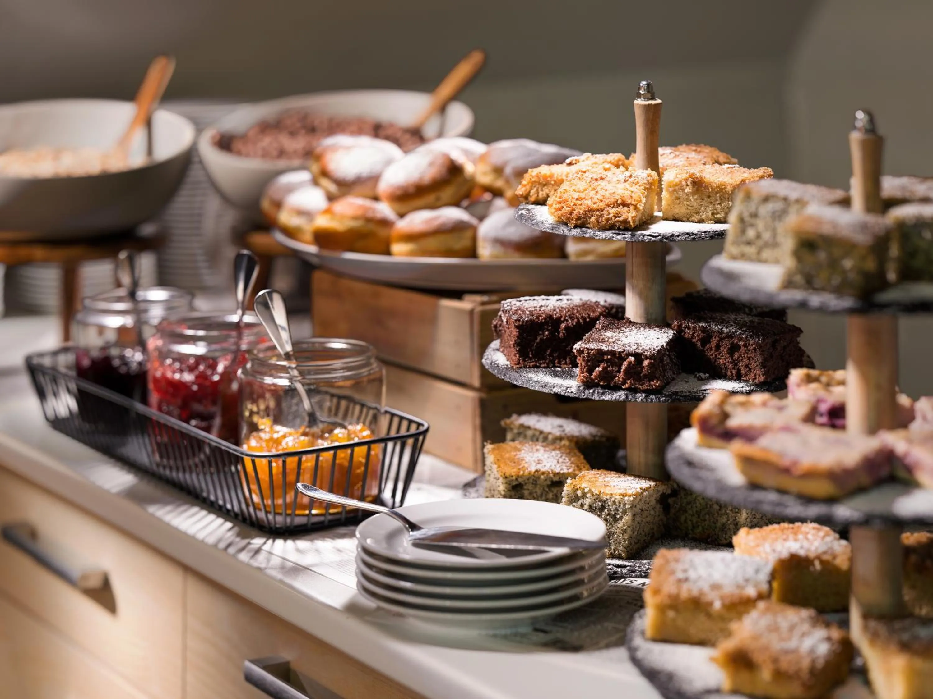 Restaurant/places to eat in Pinia Hotel & Resort