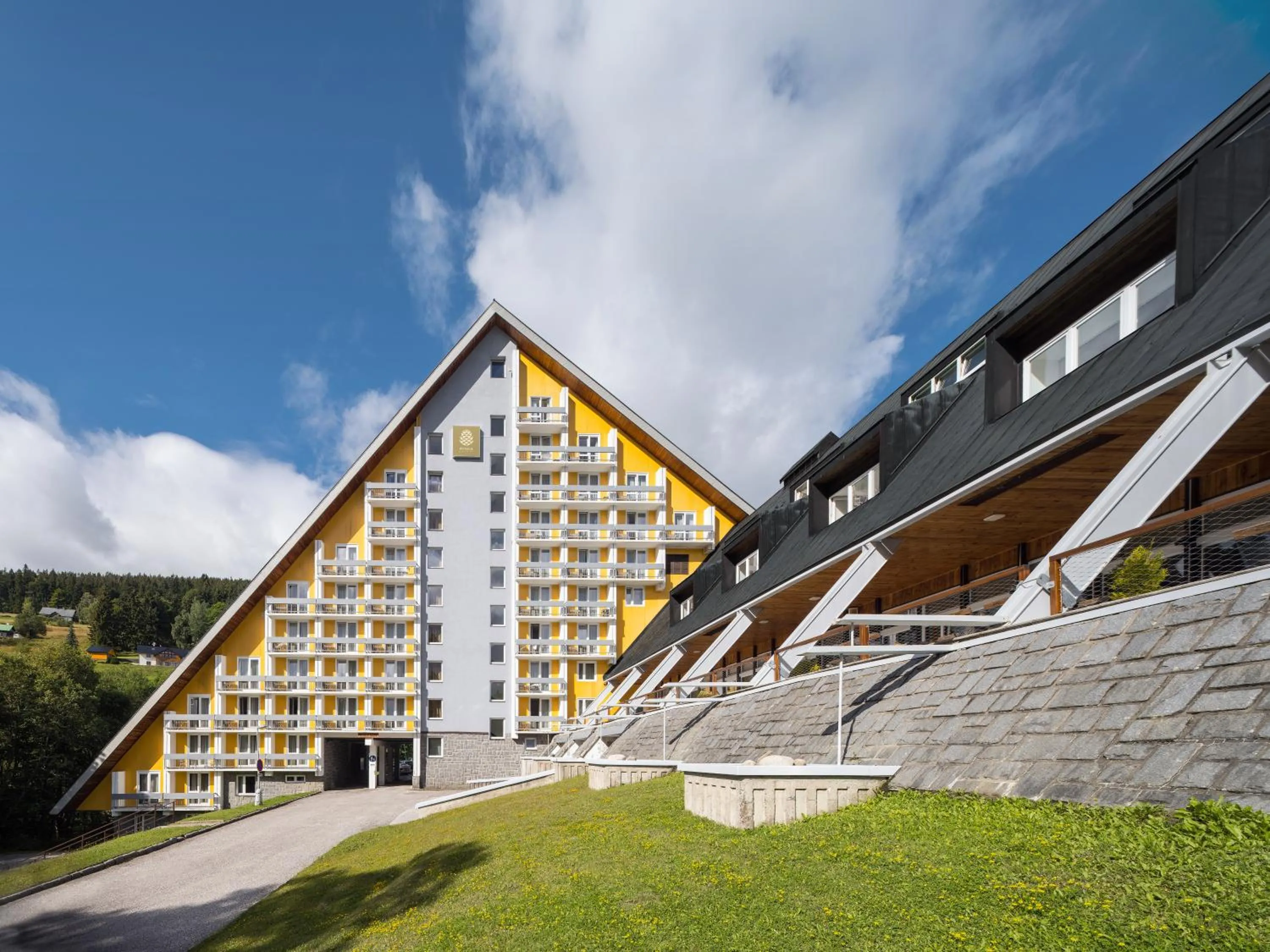 Property building in Pinia Hotel & Resort