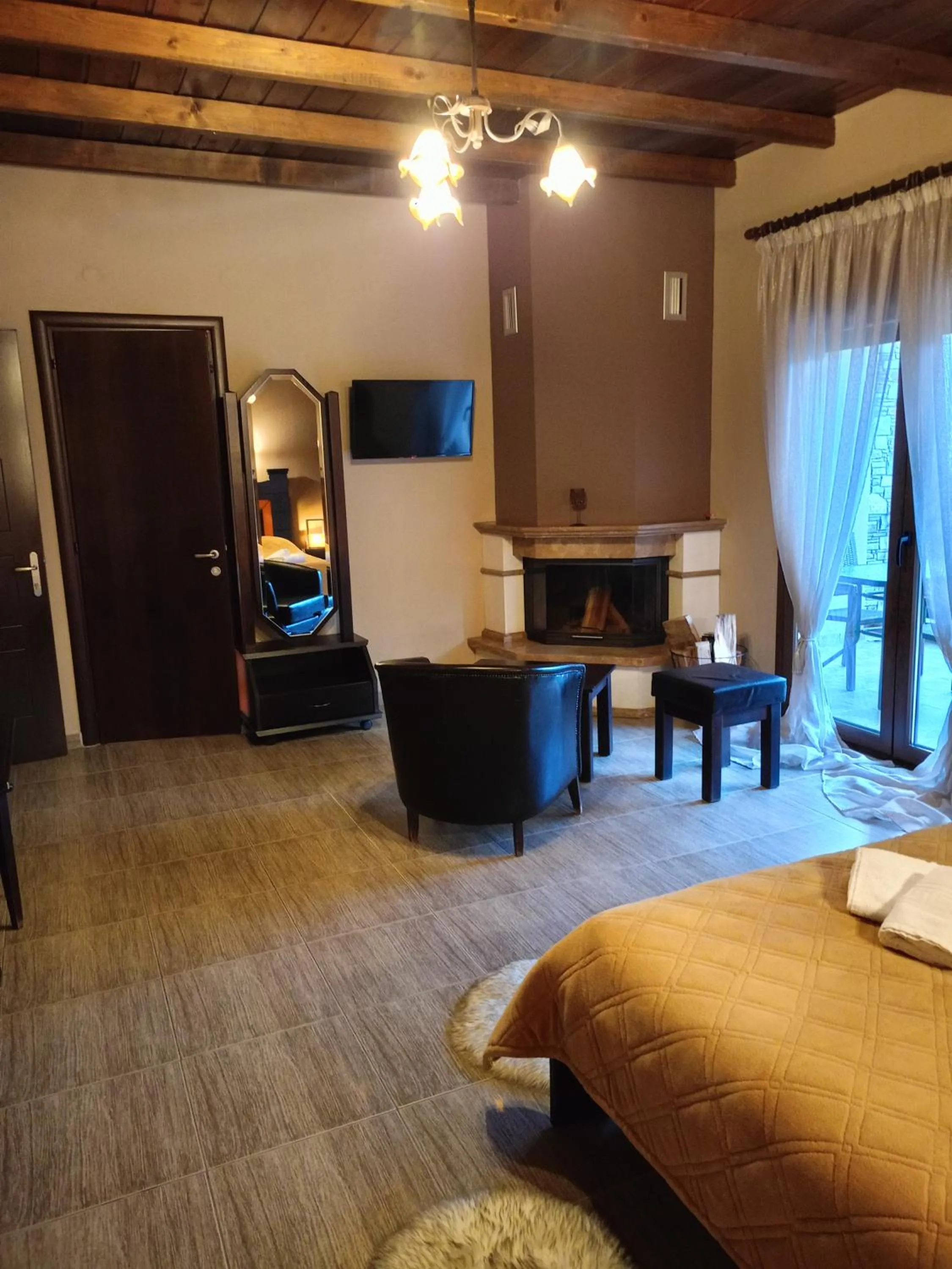 Photo of the whole room, Bed in Hotel Edem