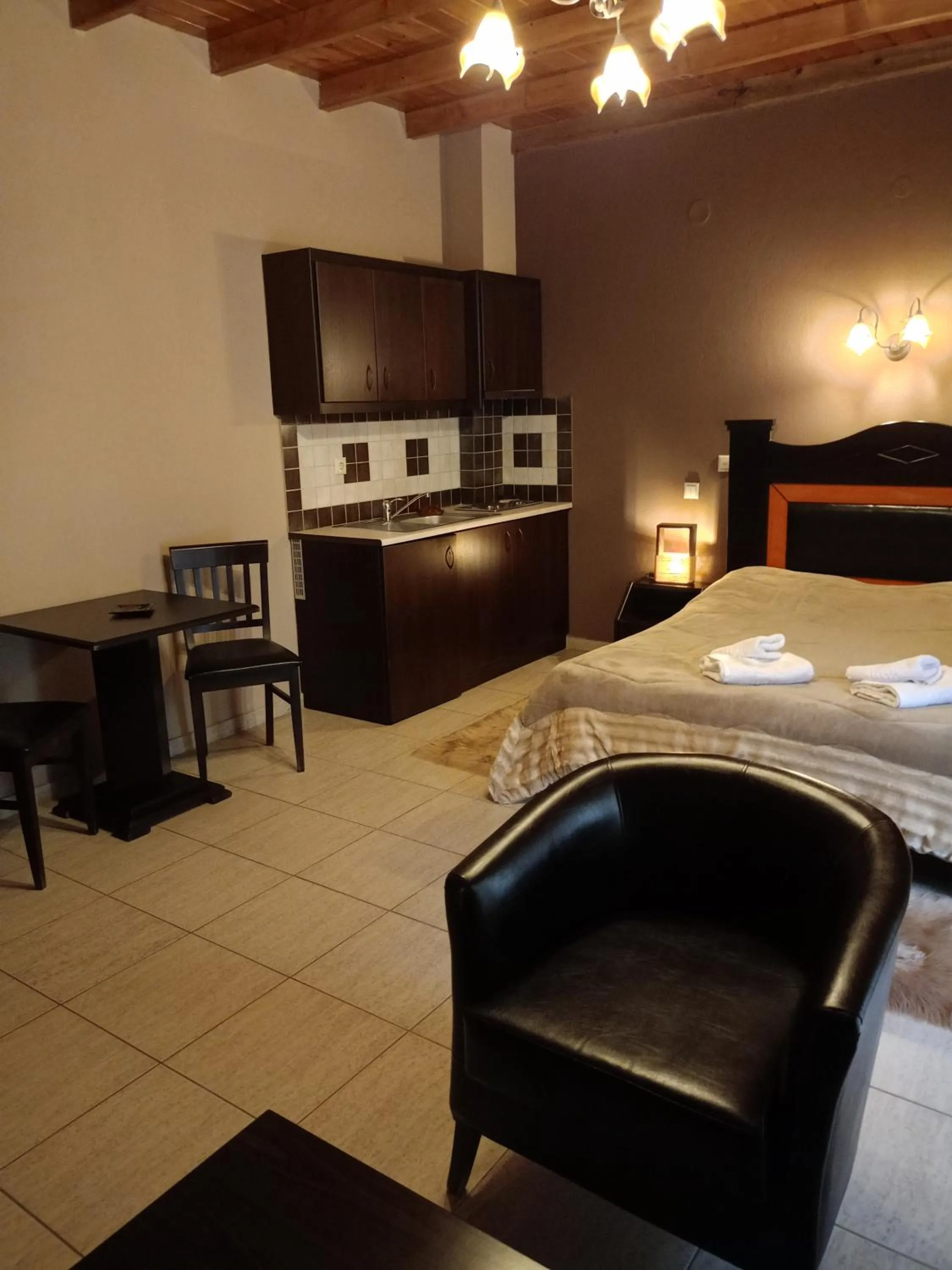 Photo of the whole room, Bed in Hotel Edem