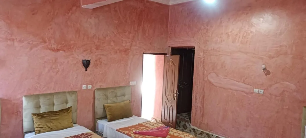 Bed in Auberge Restaurant TISSILI " Oasis de Fint"