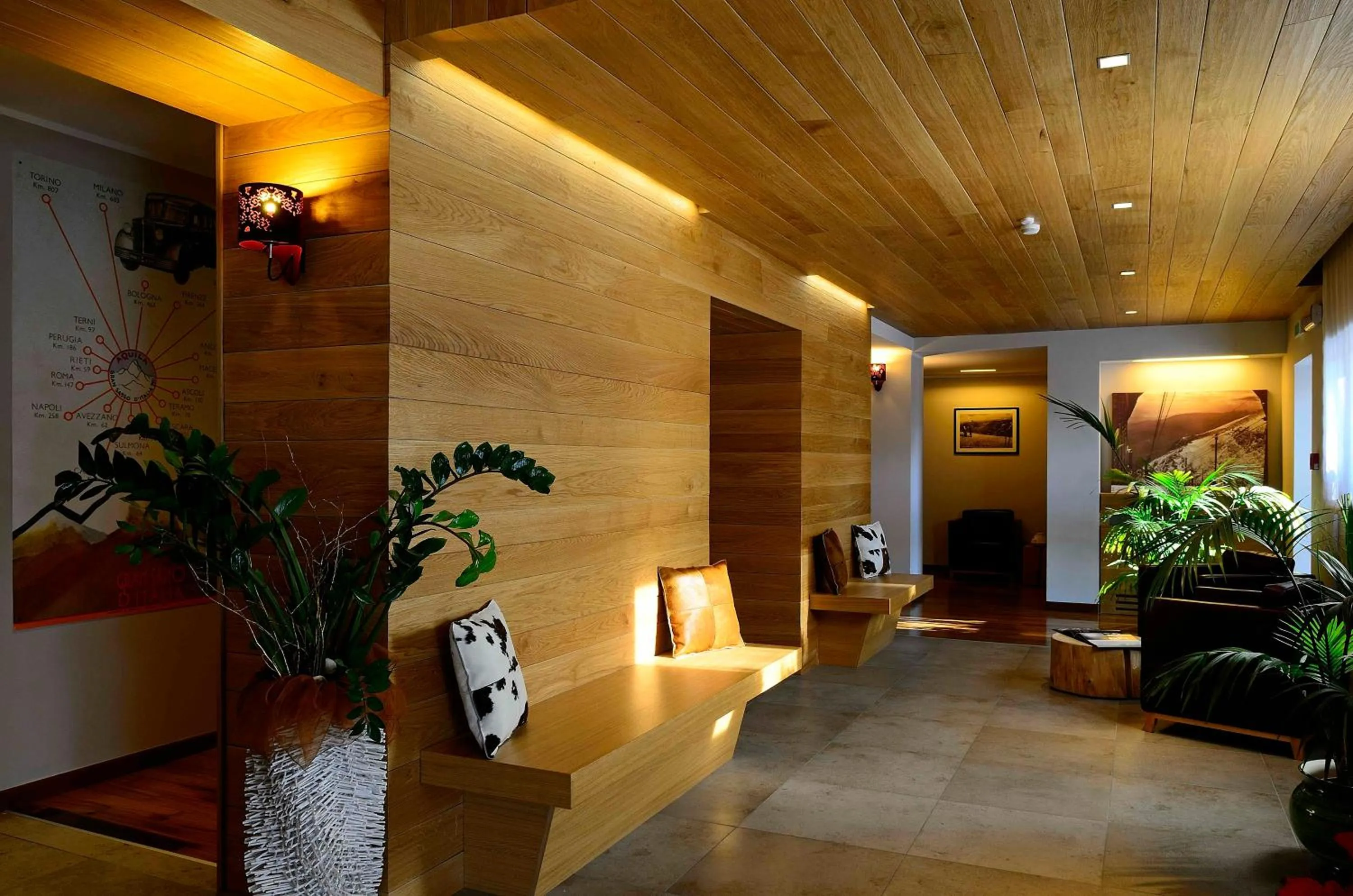 Lobby or reception in Hotel Nido dell'Aquila