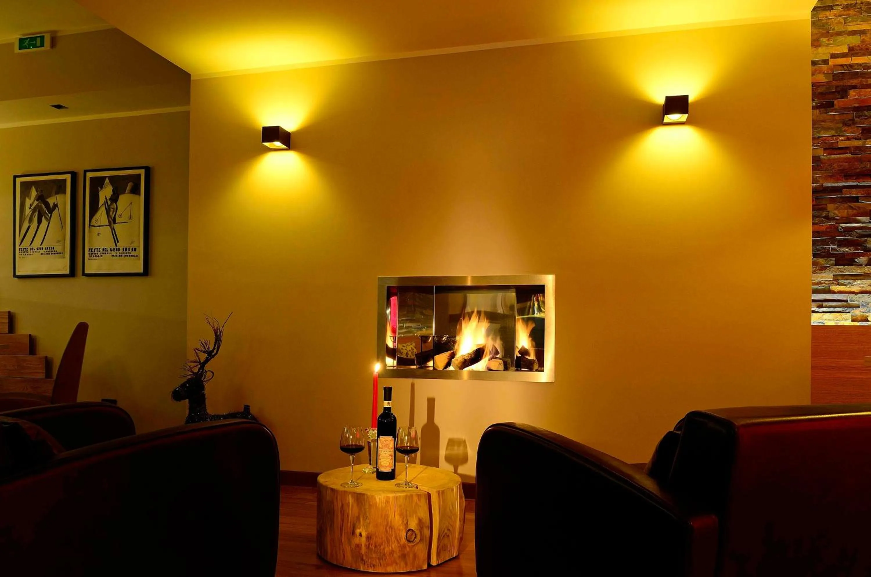 Lounge or bar in Hotel Nido dell'Aquila