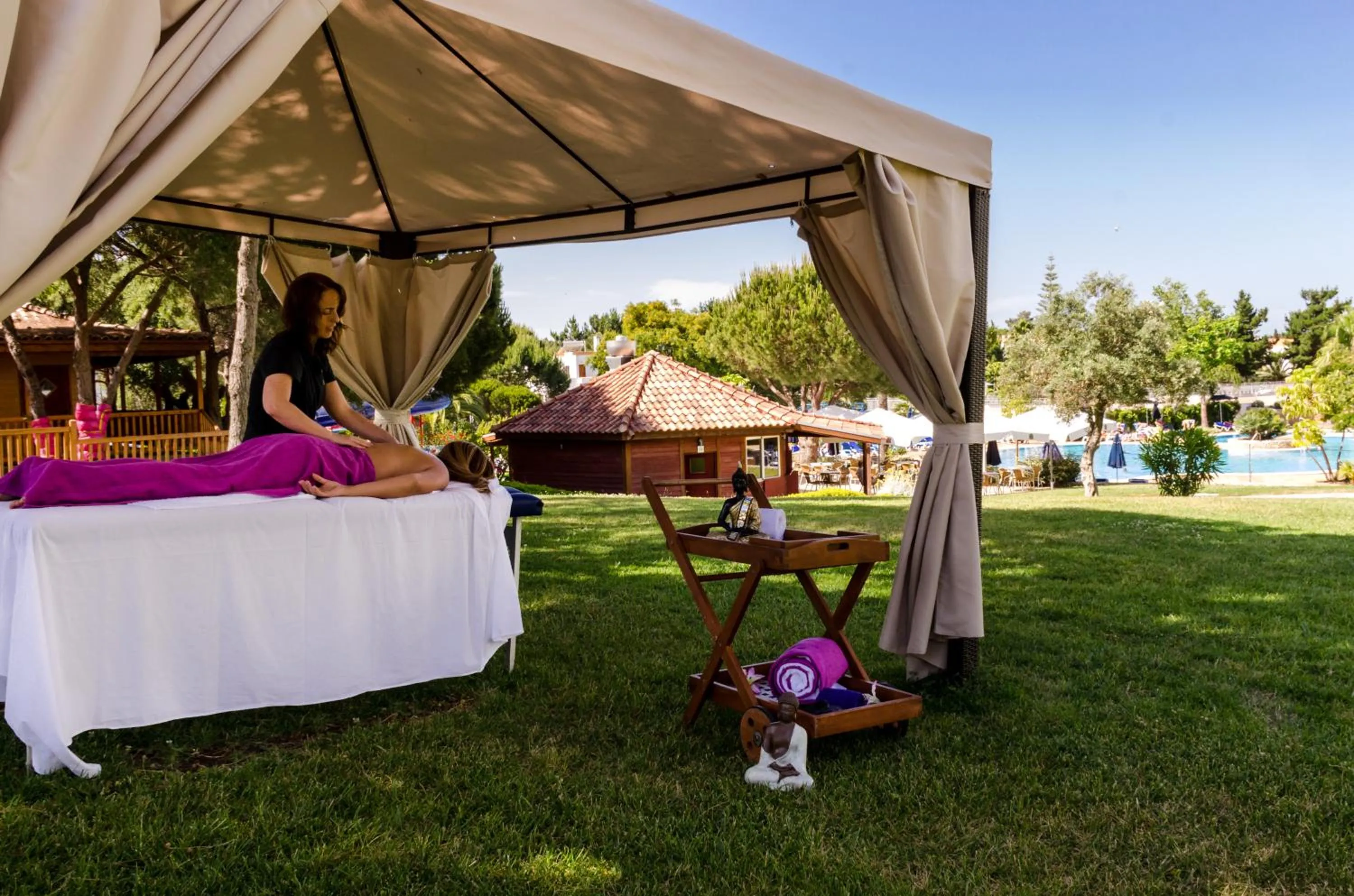 Sauna in Alfagar Aparthotel