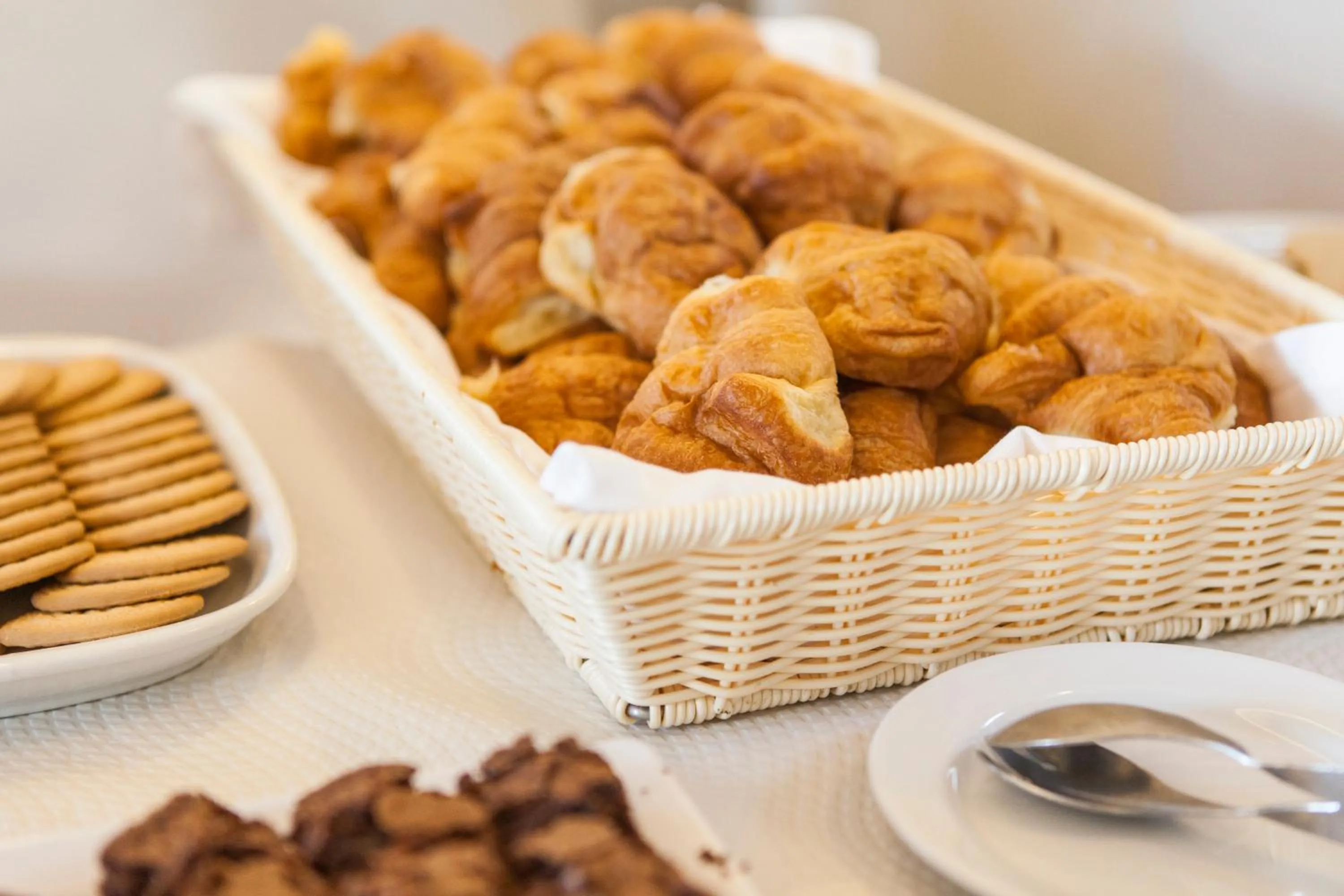 Breakfast in Alfagar Aparthotel