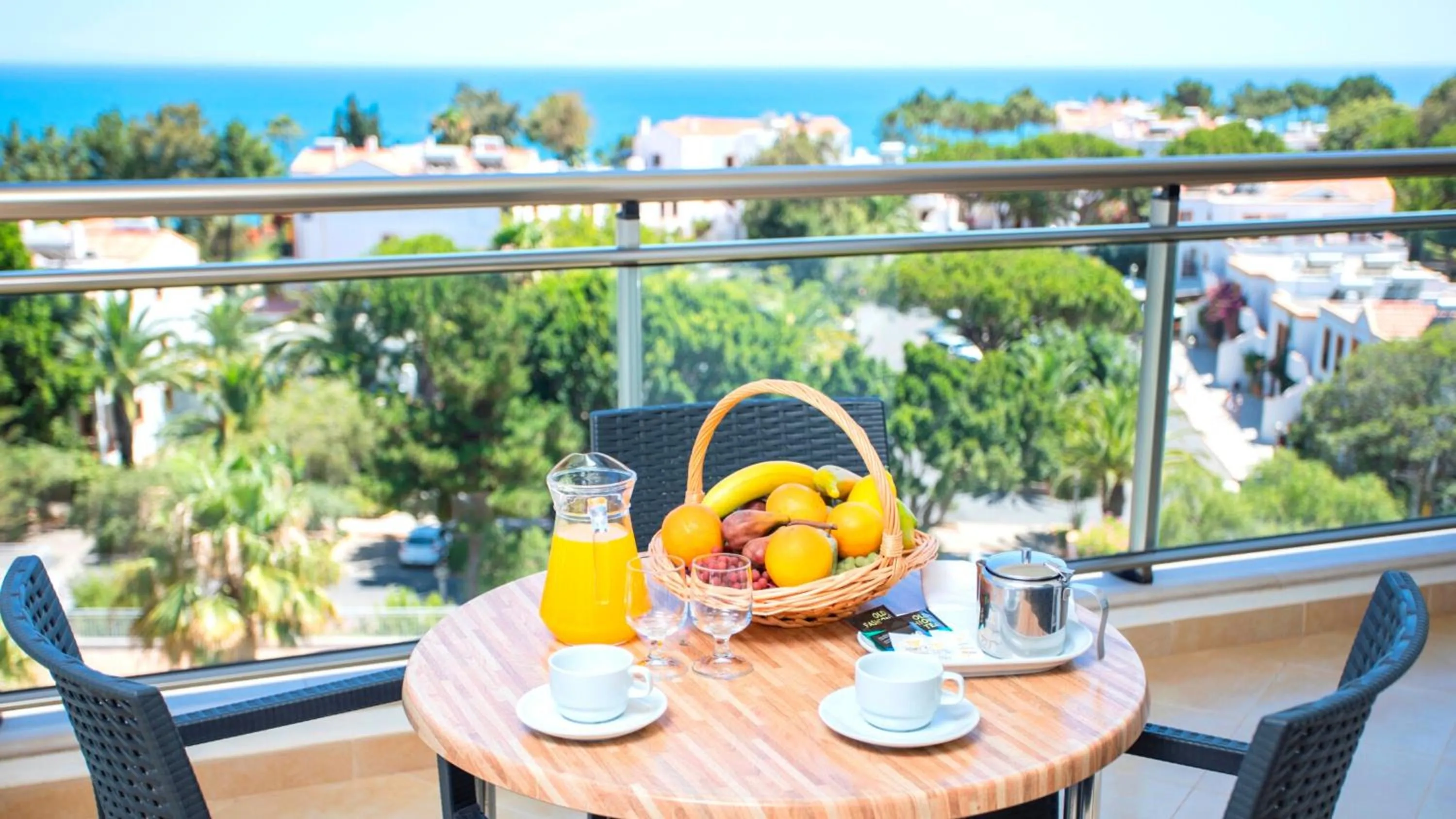 Balcony/Terrace in Alfagar Aparthotel