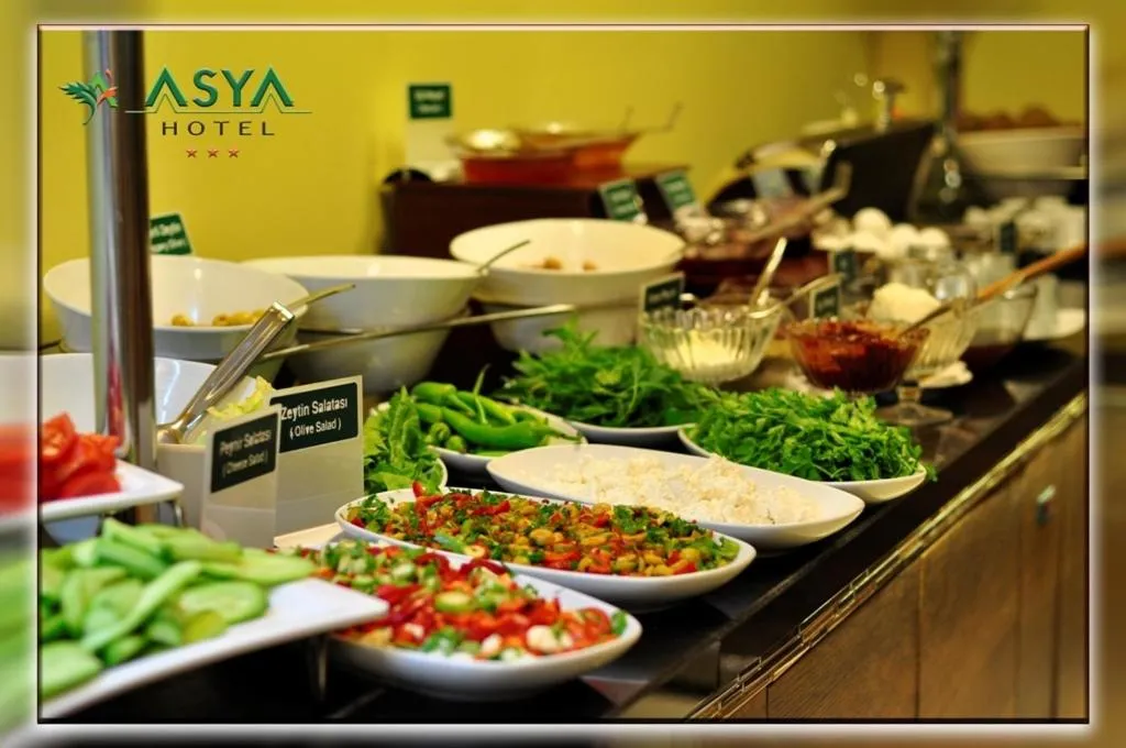 Food and drinks in Asya Hotel