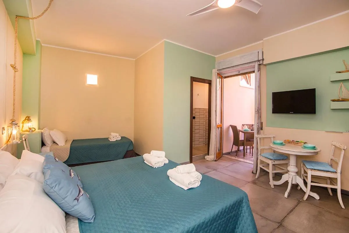 Photo of the whole room, Bed in L'Antico Borgo Elena Noli