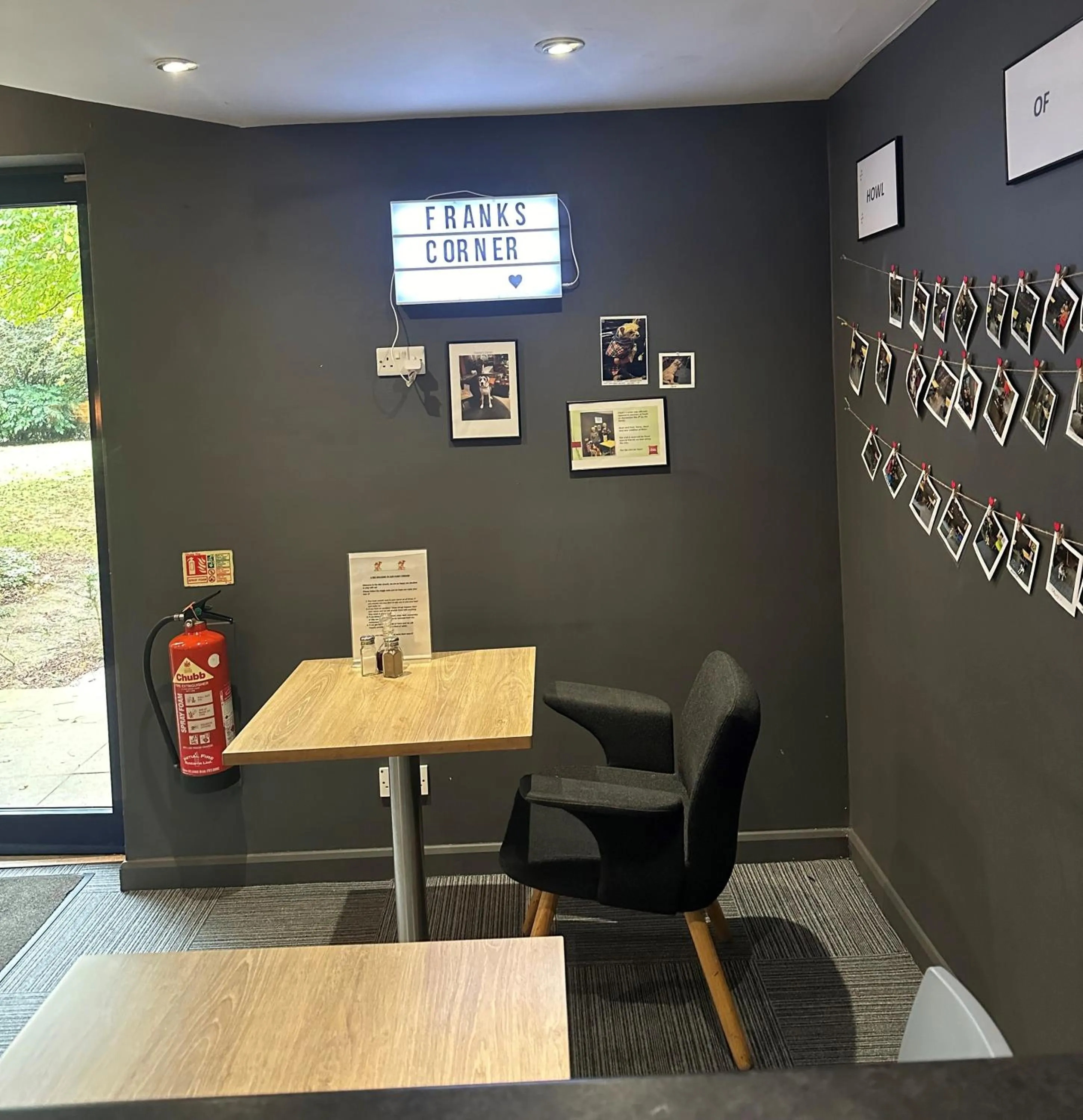 Restaurant/places to eat in ibis Lincoln