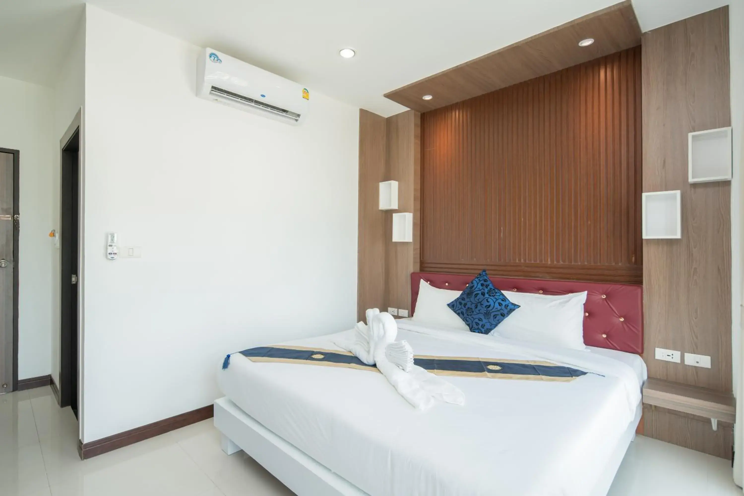 Superior Double Room - single occupancy in Baan Thai Beach Side Residence, Patong Beach Superior Double Room - single occupancy in Baan Thai Beach Side Residence, Patong Beach