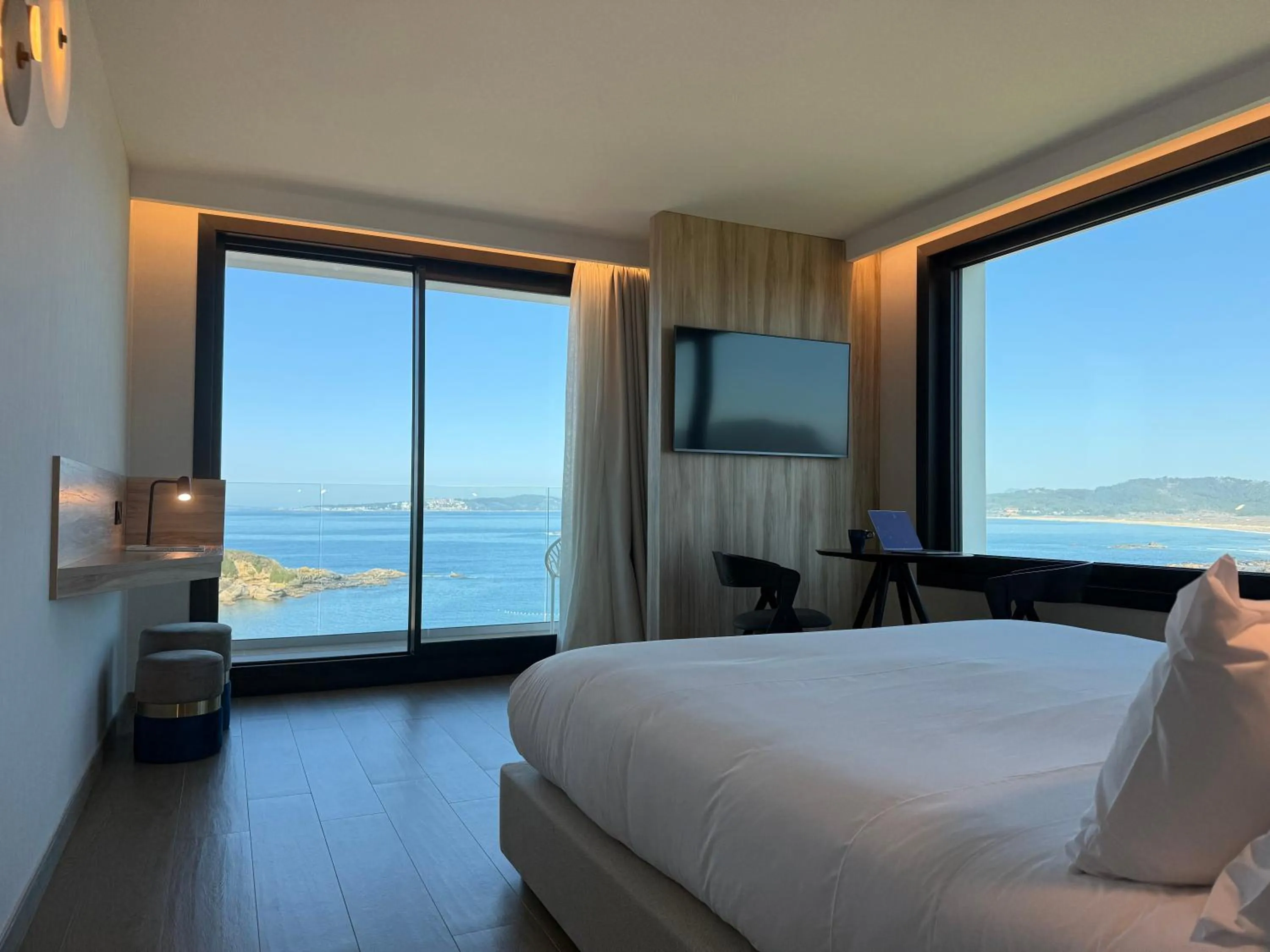 Photo of the whole room, Bed in Hotel Delfin Azul