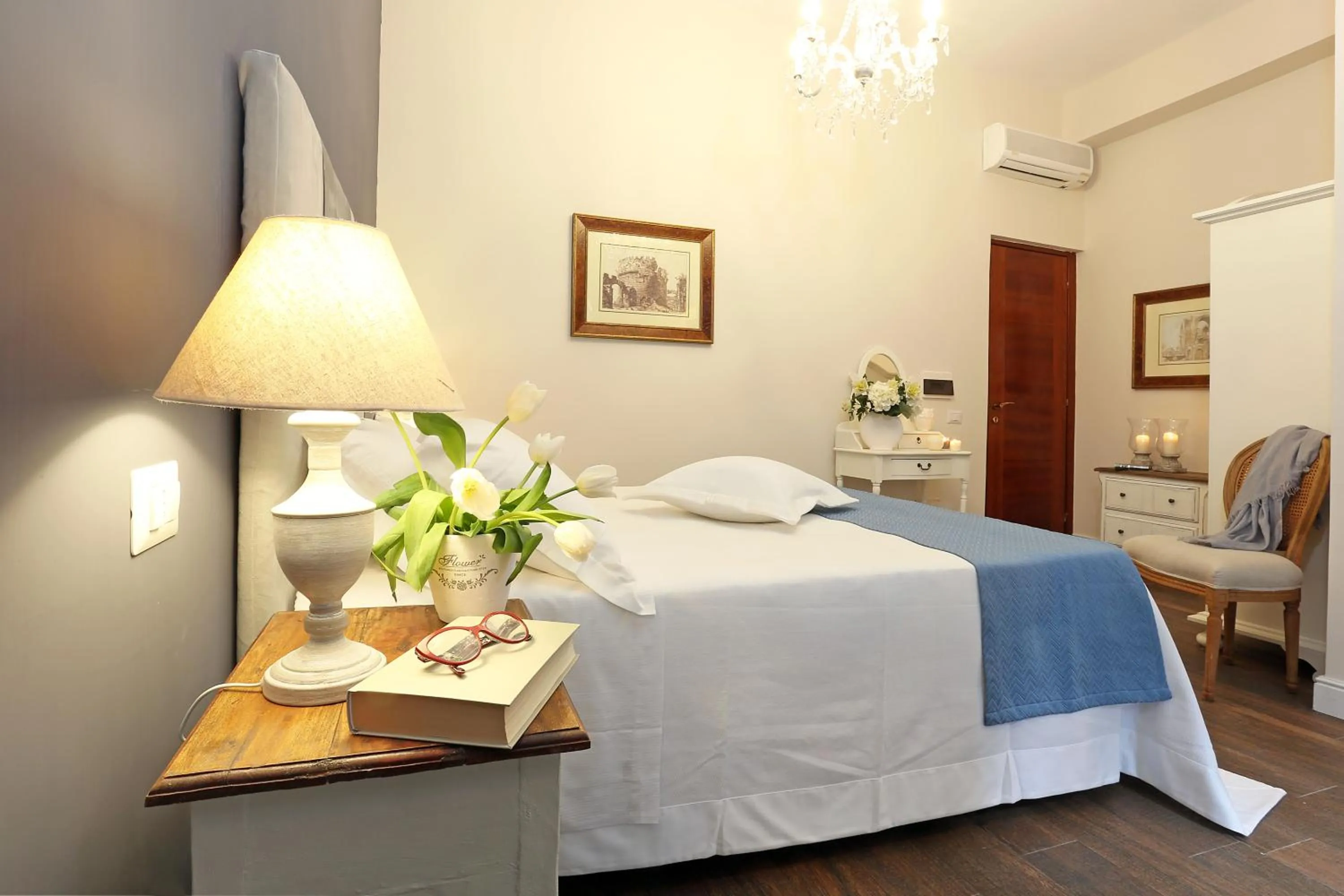 Bedroom, Bed in Daplace - Arena House