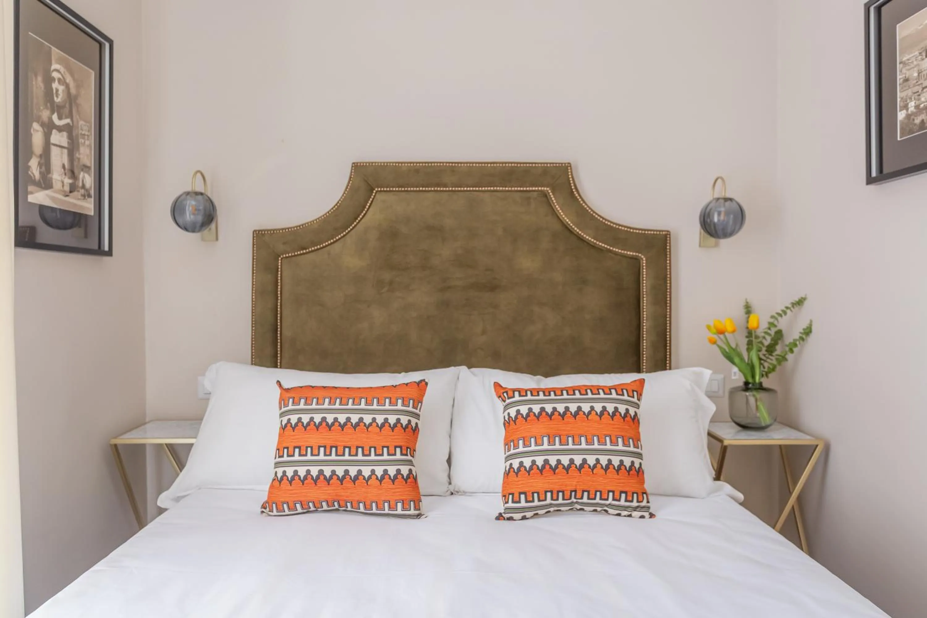 Photo of the whole room, Bed in Daplace - Arena House