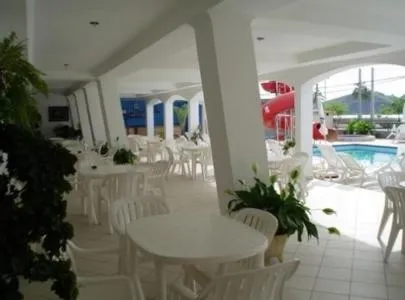 Restaurant/places to eat in Hotel Areia Branca