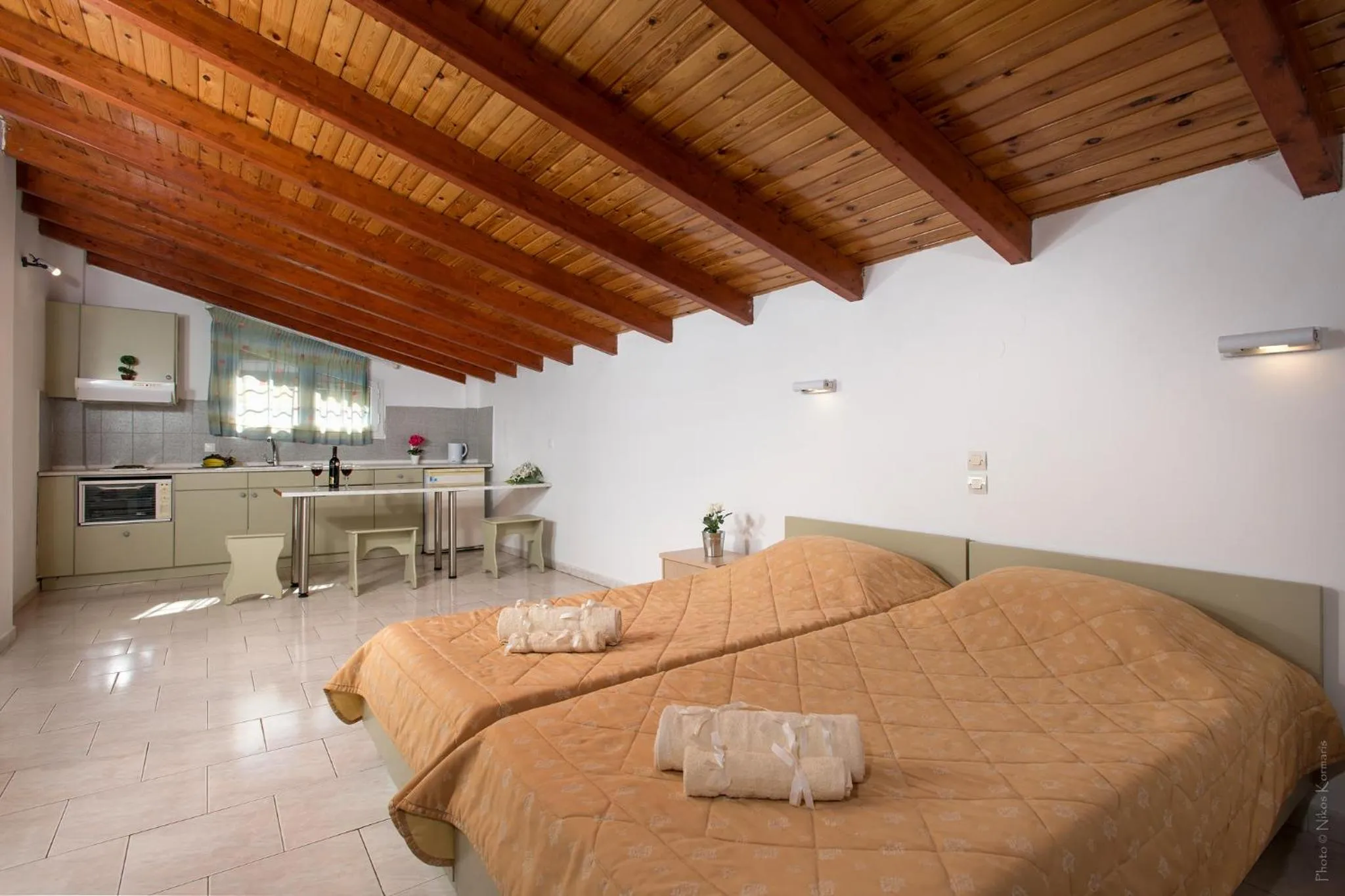 Kitchen or kitchenette, Bed in Philippos Hotel