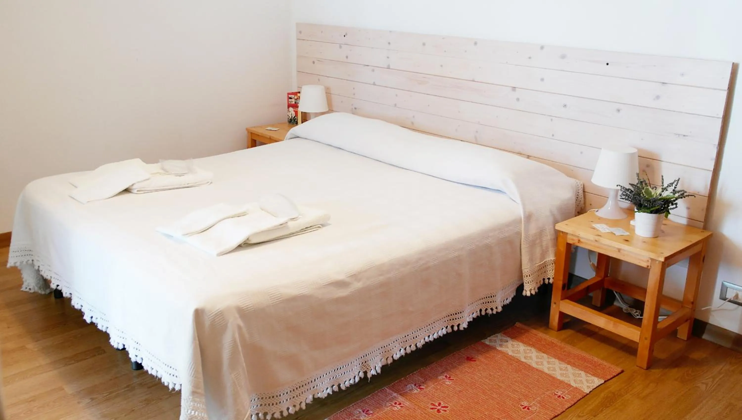 Photo of the whole room in Giogaia