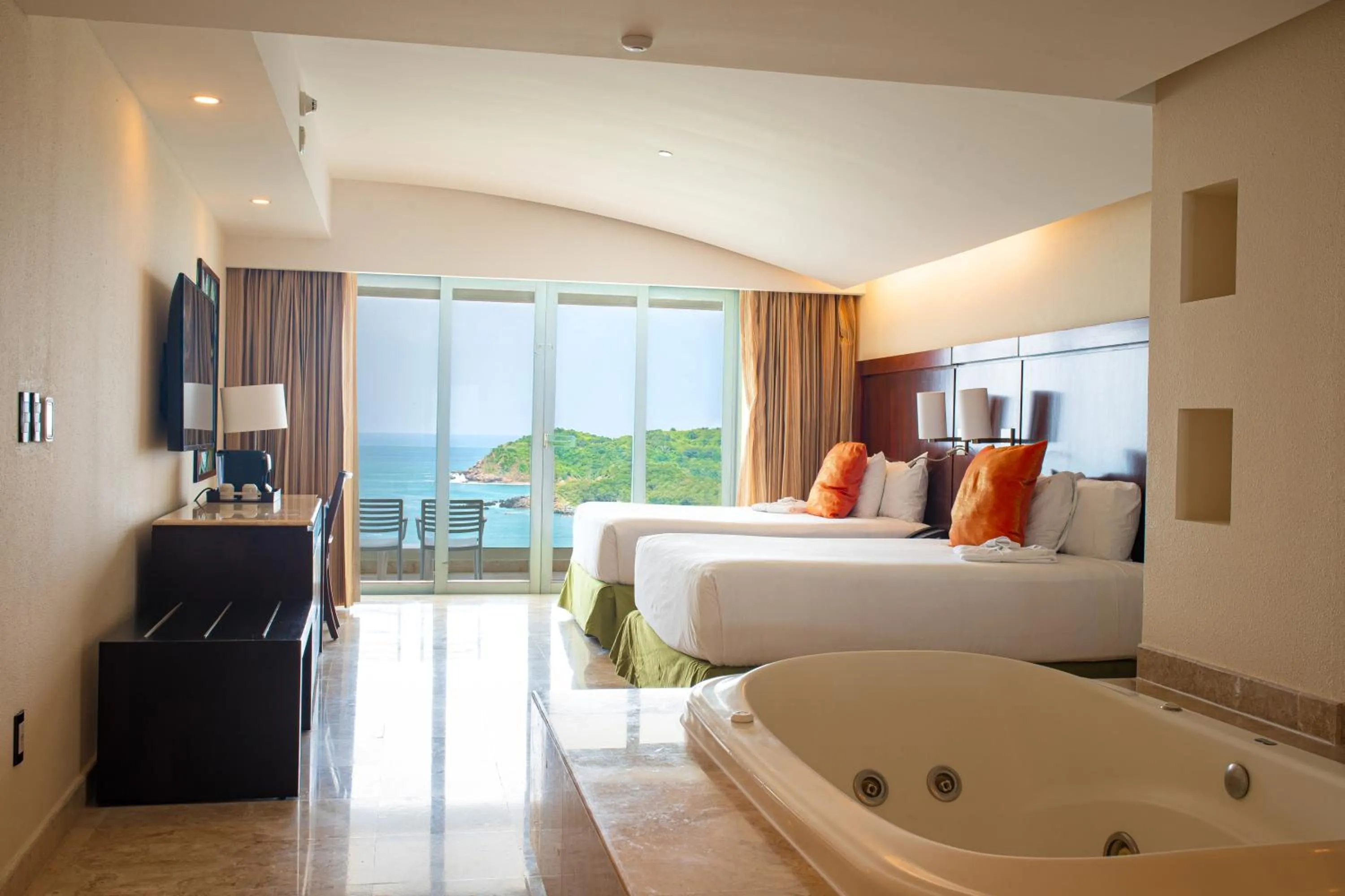 Bedroom, Bed in Azul Ixtapa Grand All Inclusive Suites - Spa & Convention Center