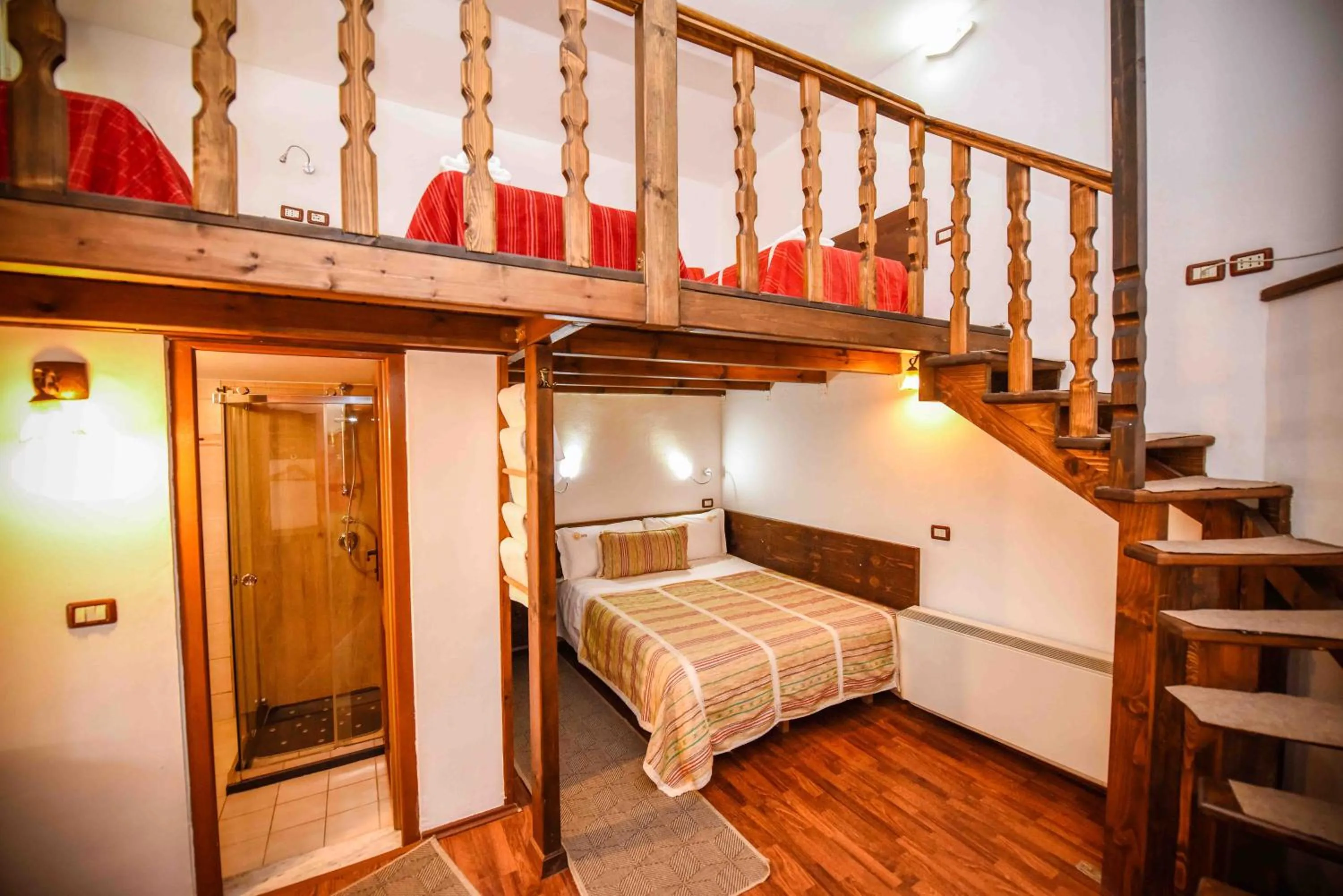 Restaurant/places to eat, Bed in Hotel Tradita