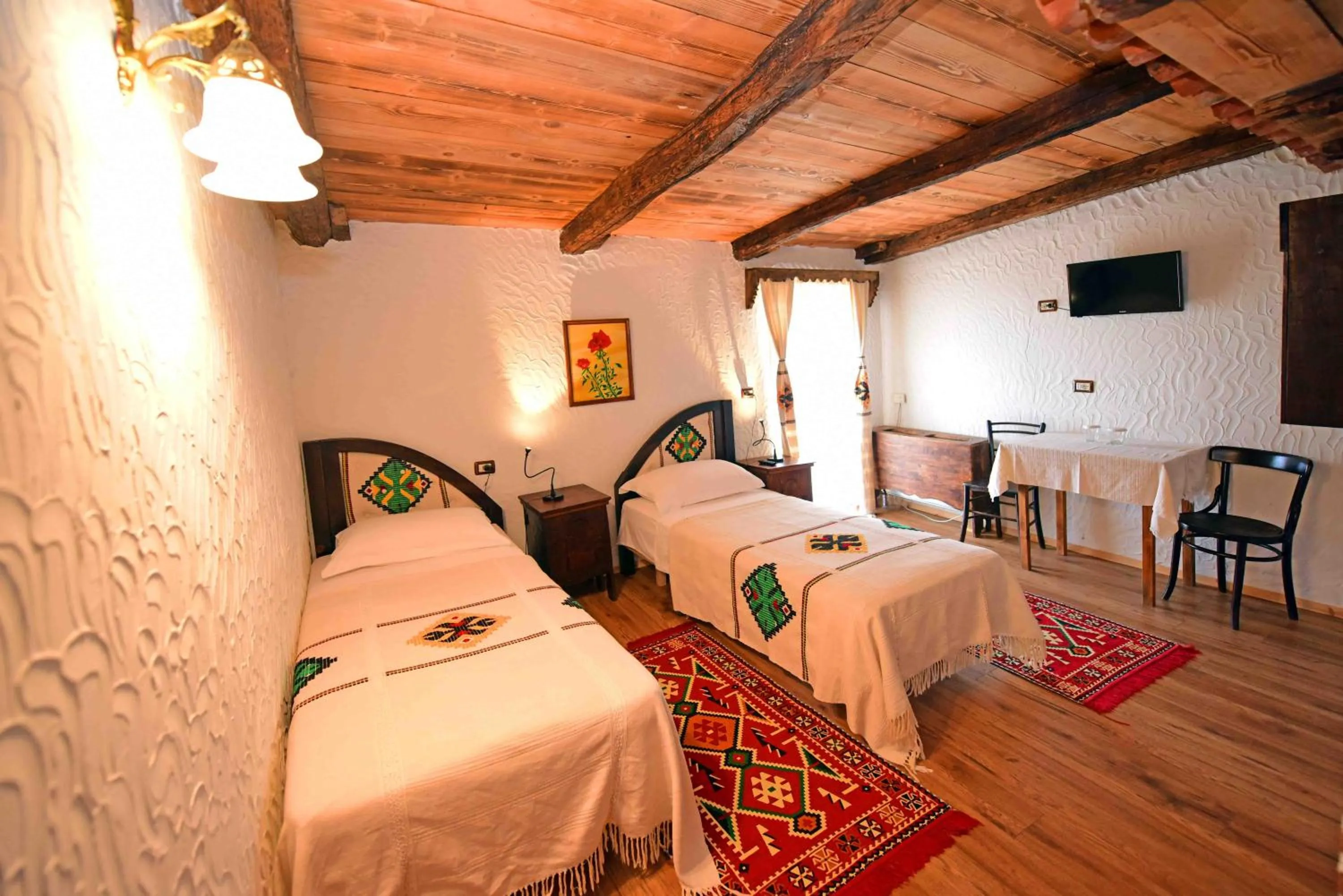 Photo of the whole room, Bed in Hotel Tradita