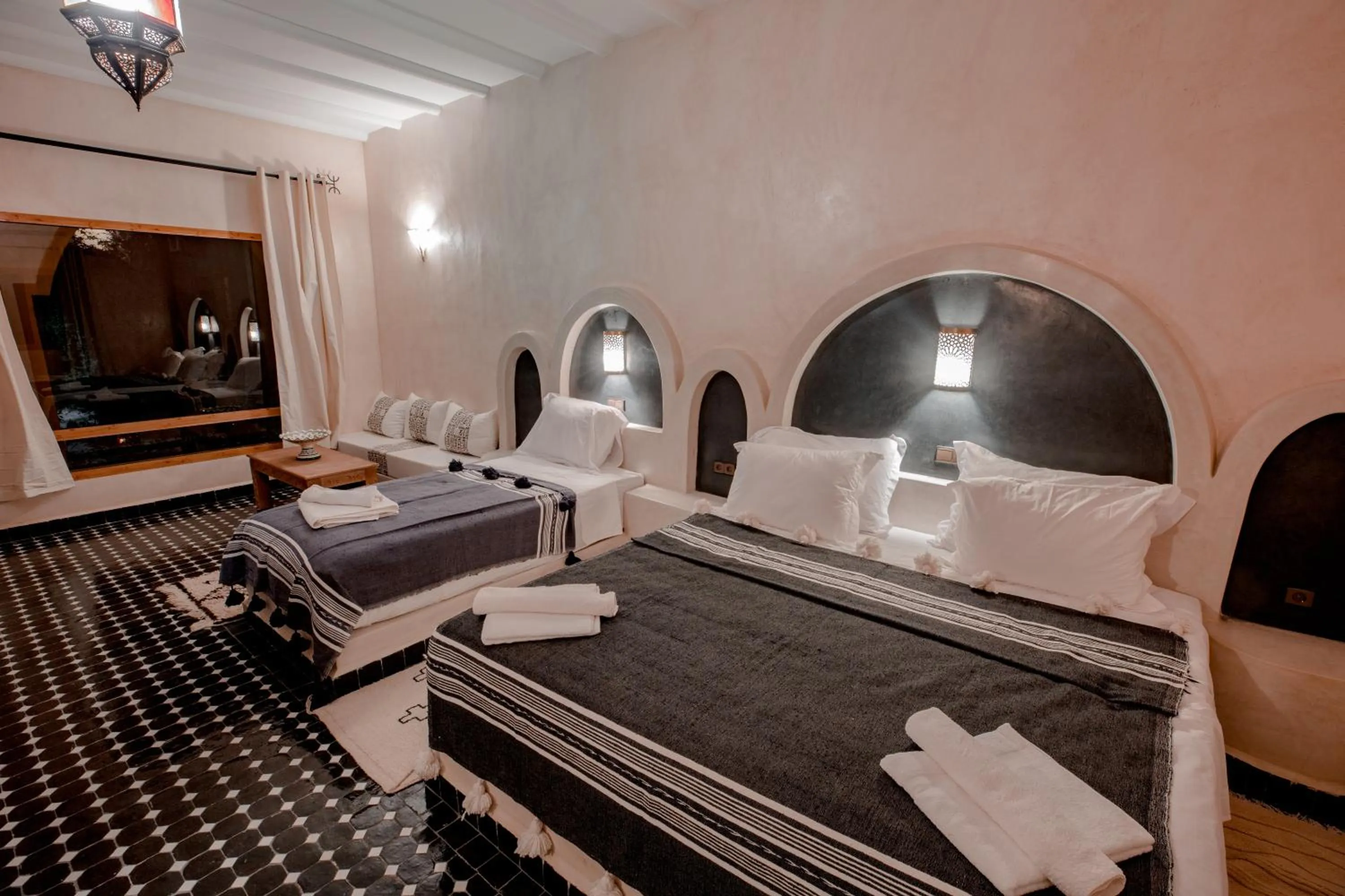 Bed in Hassilabiad Appart Hotel