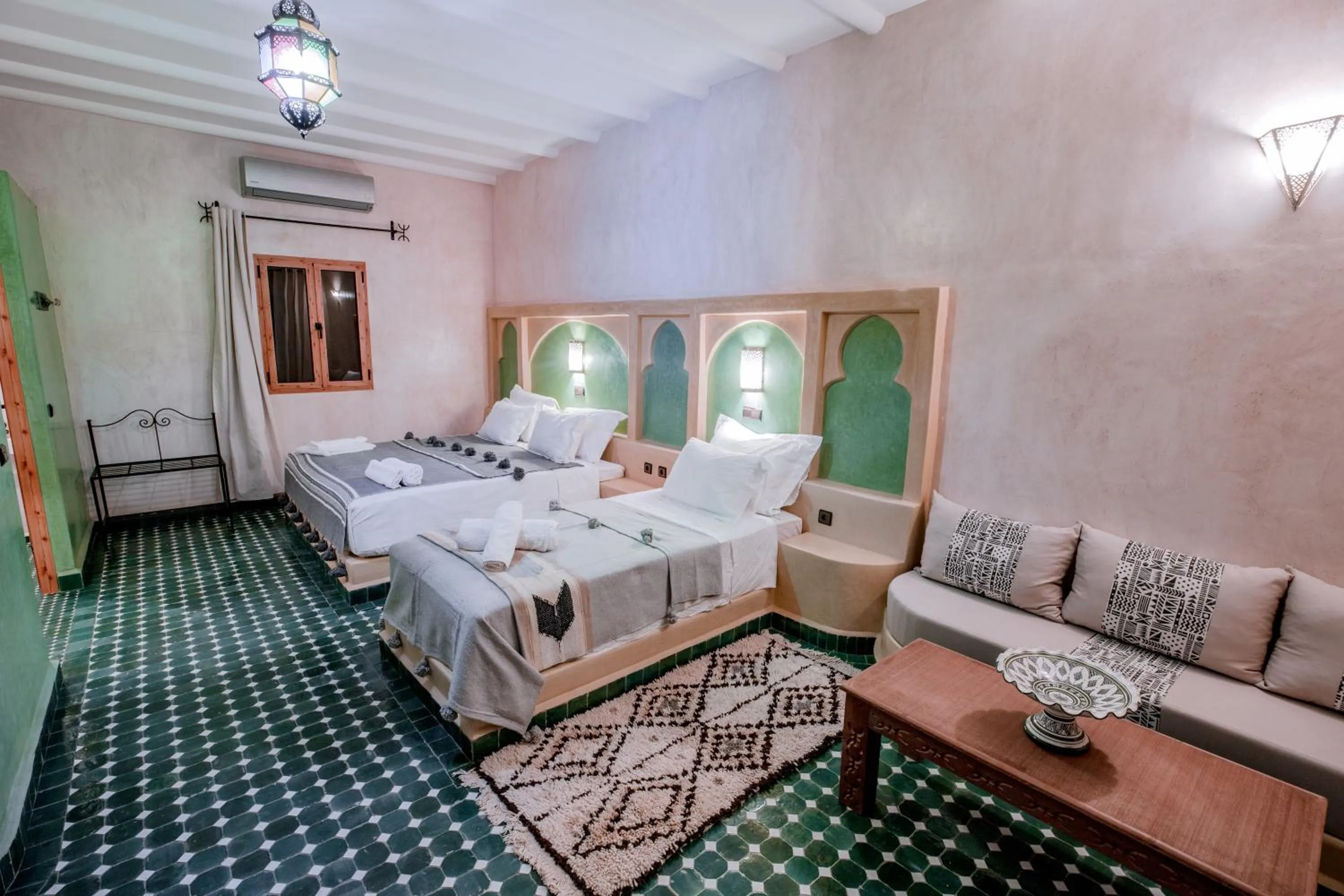 Bed in Hassilabiad Appart Hotel