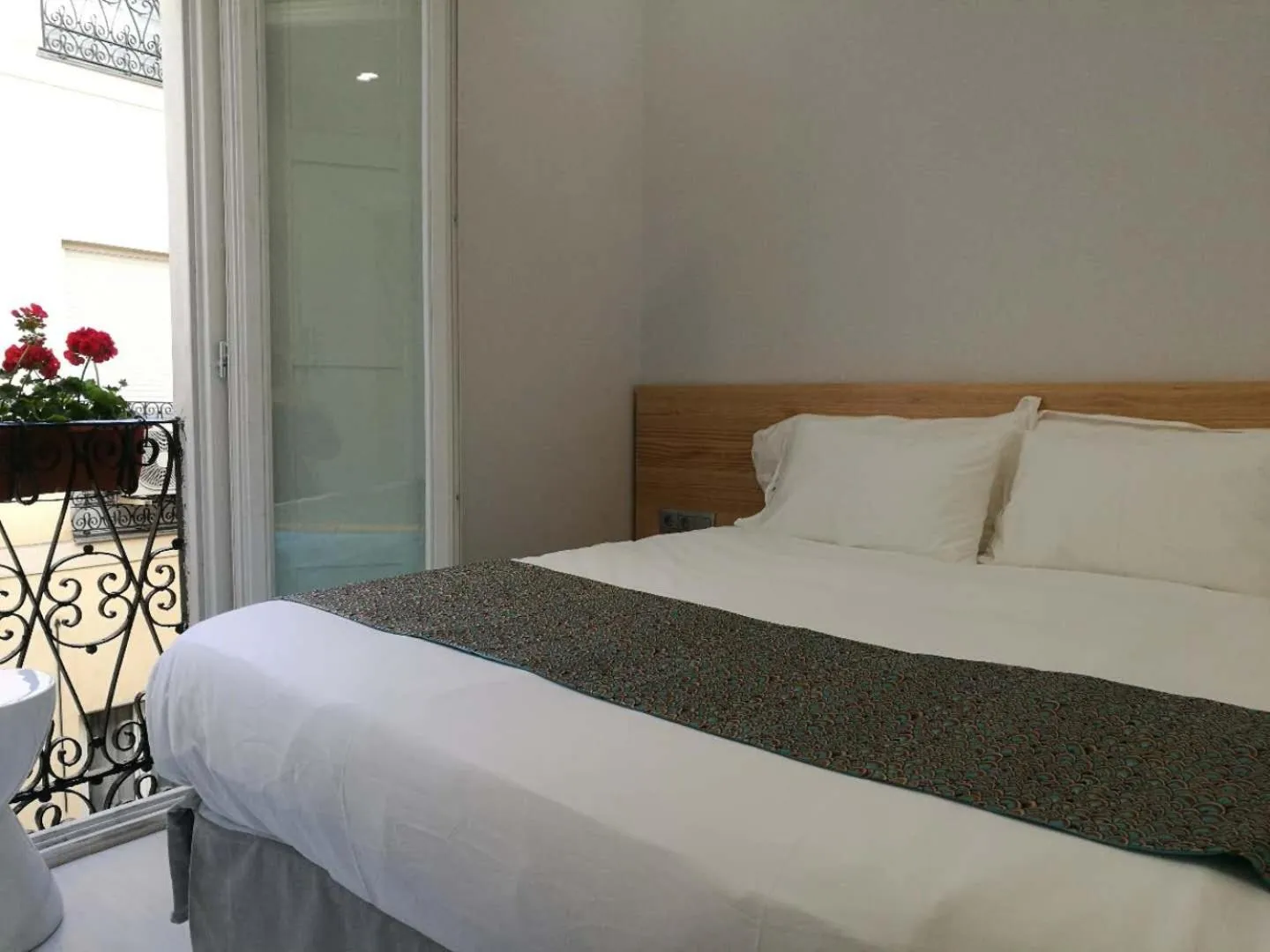 Bed in Hostal Palacio Luna