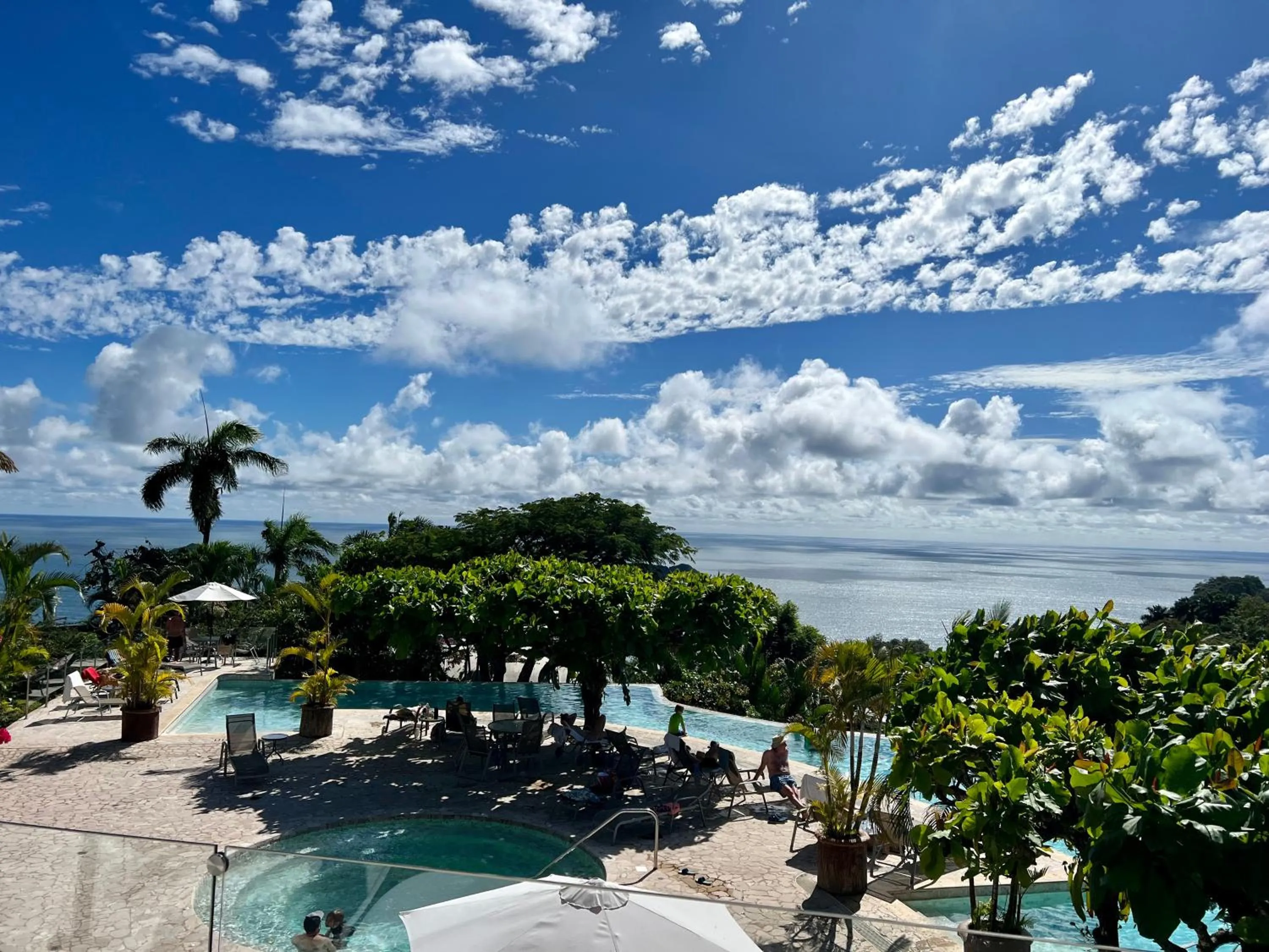 Swimming pool in Hotel La Mariposa